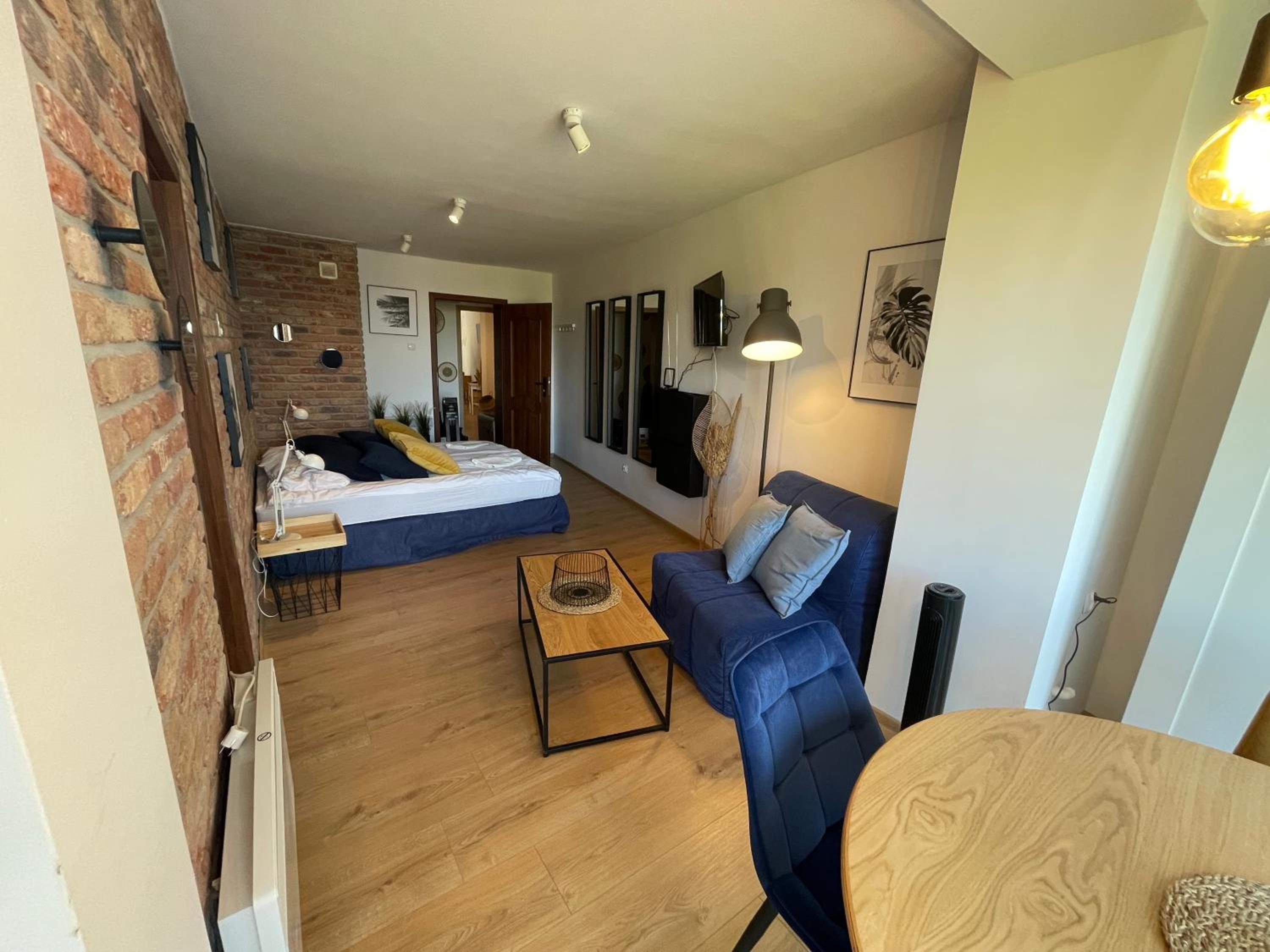 Deluxe Triple Studio with Panoramic River View - Photo 12