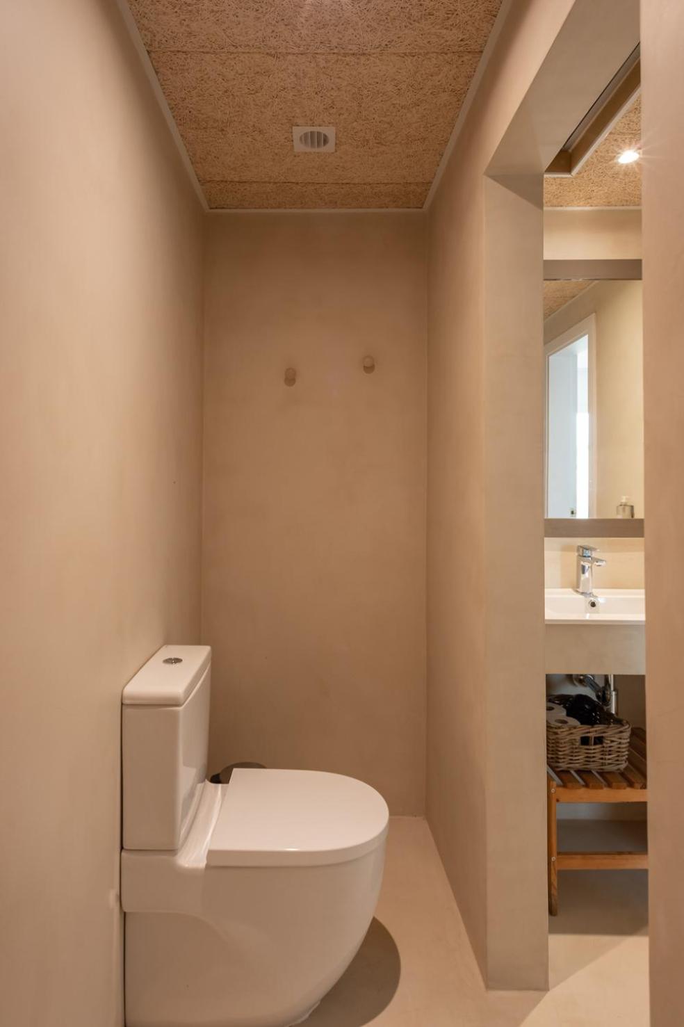 Double Room with Patio - Photo 4