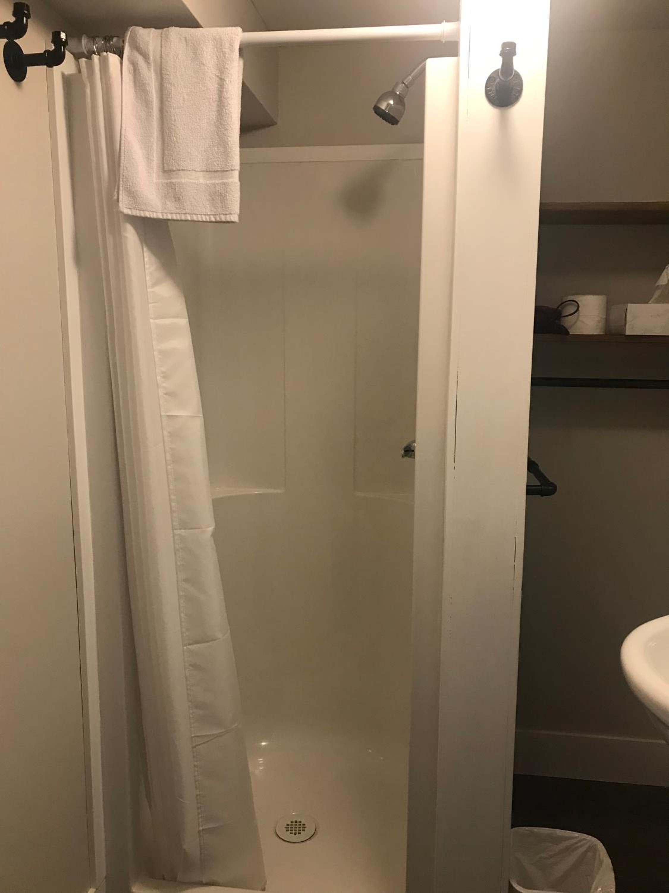 Double Room With Private Bathroom photo 3