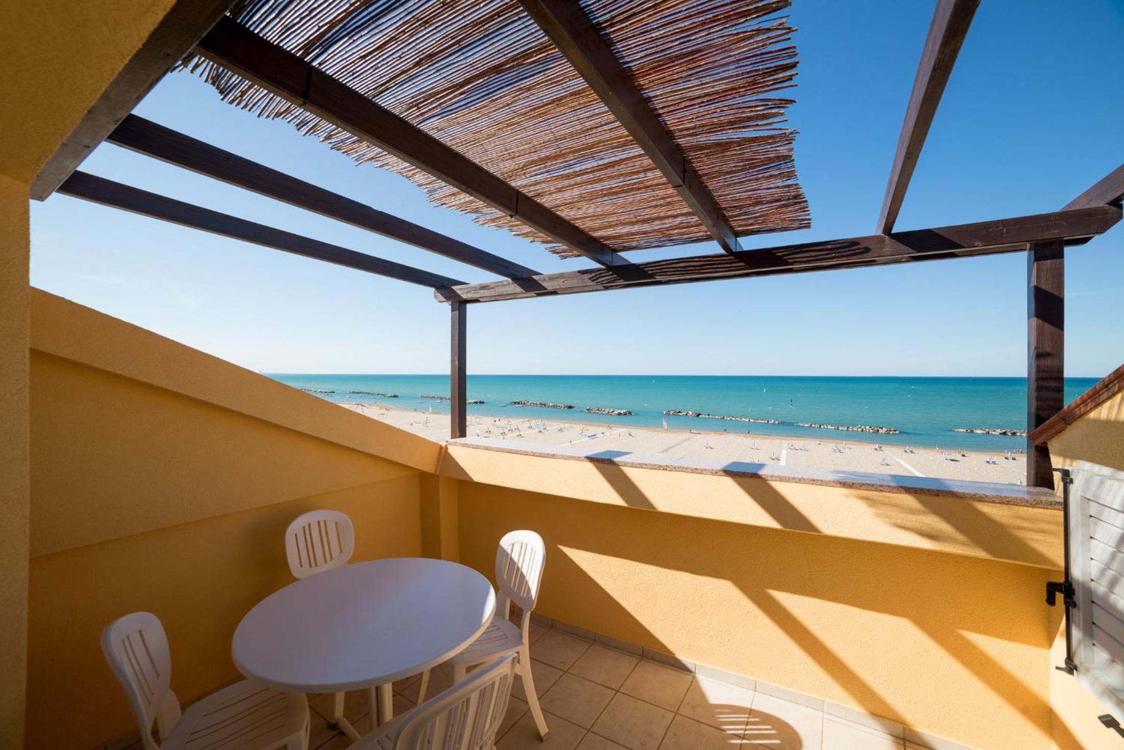 Apartment with Sea View photo 2