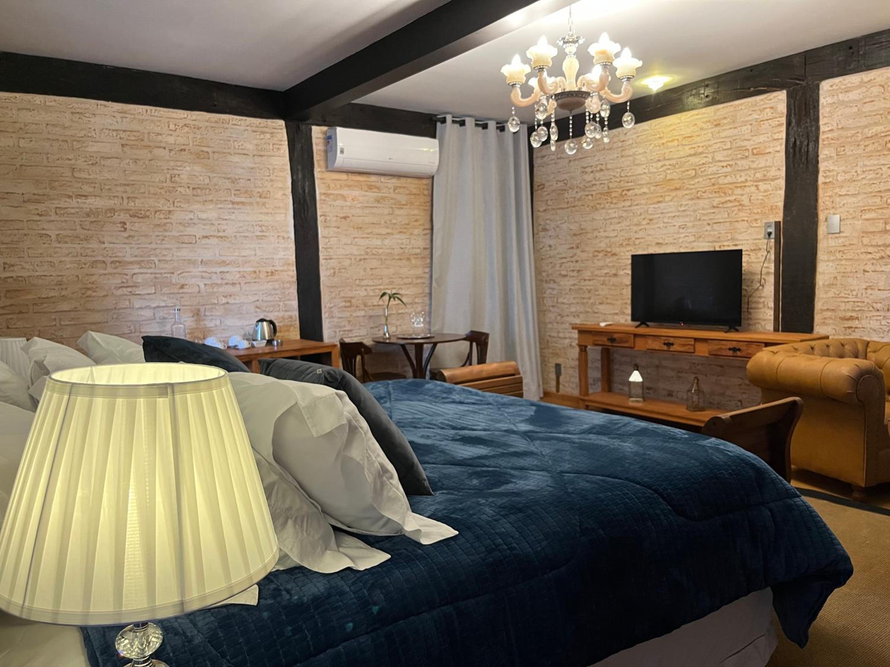Double or Twin Room with Garden View - Photo 12
