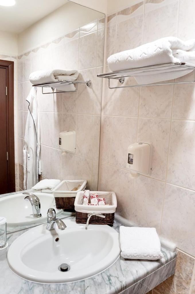 Single Room photo 2