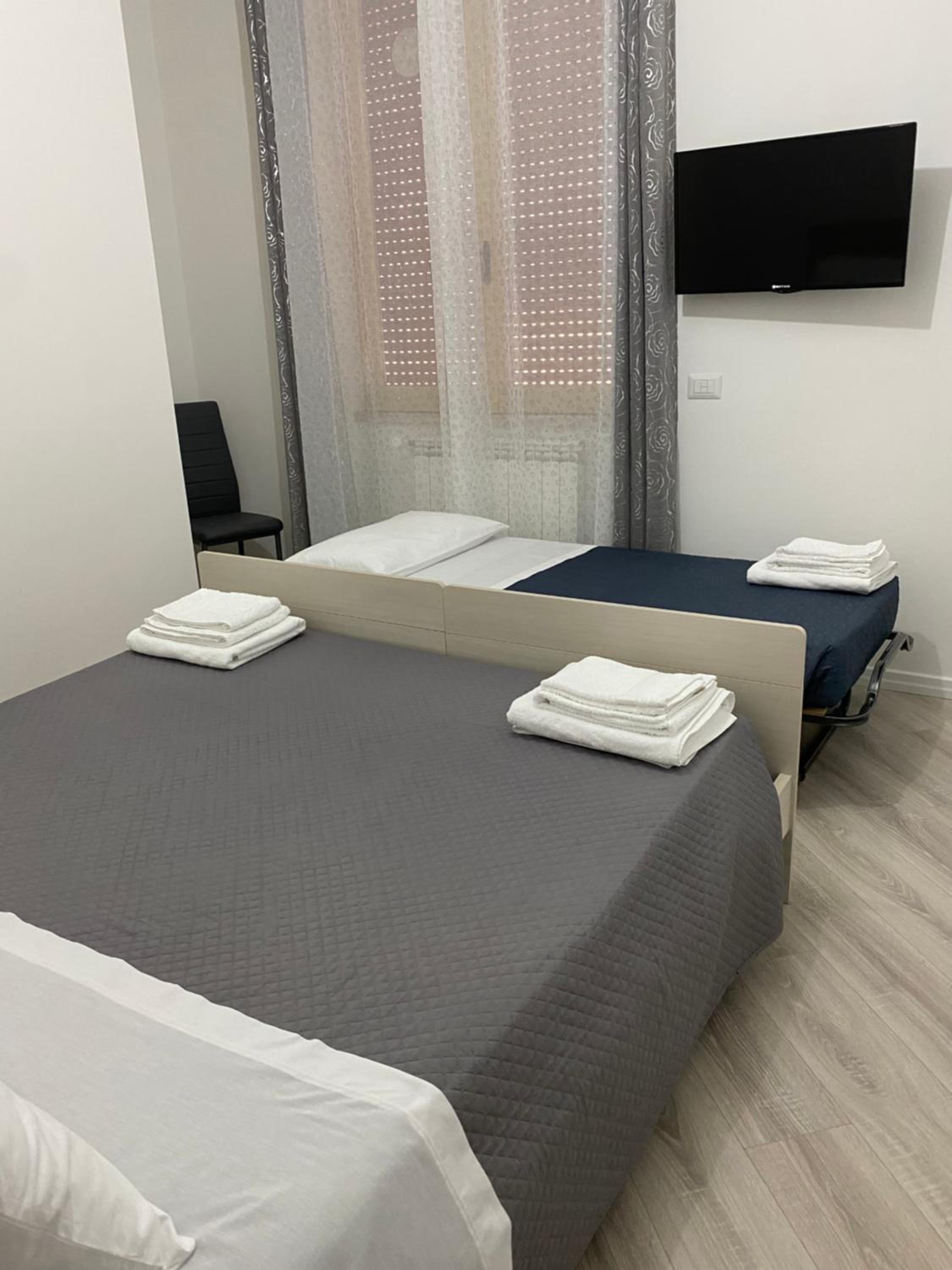 Double or Twin Room - Photo 24