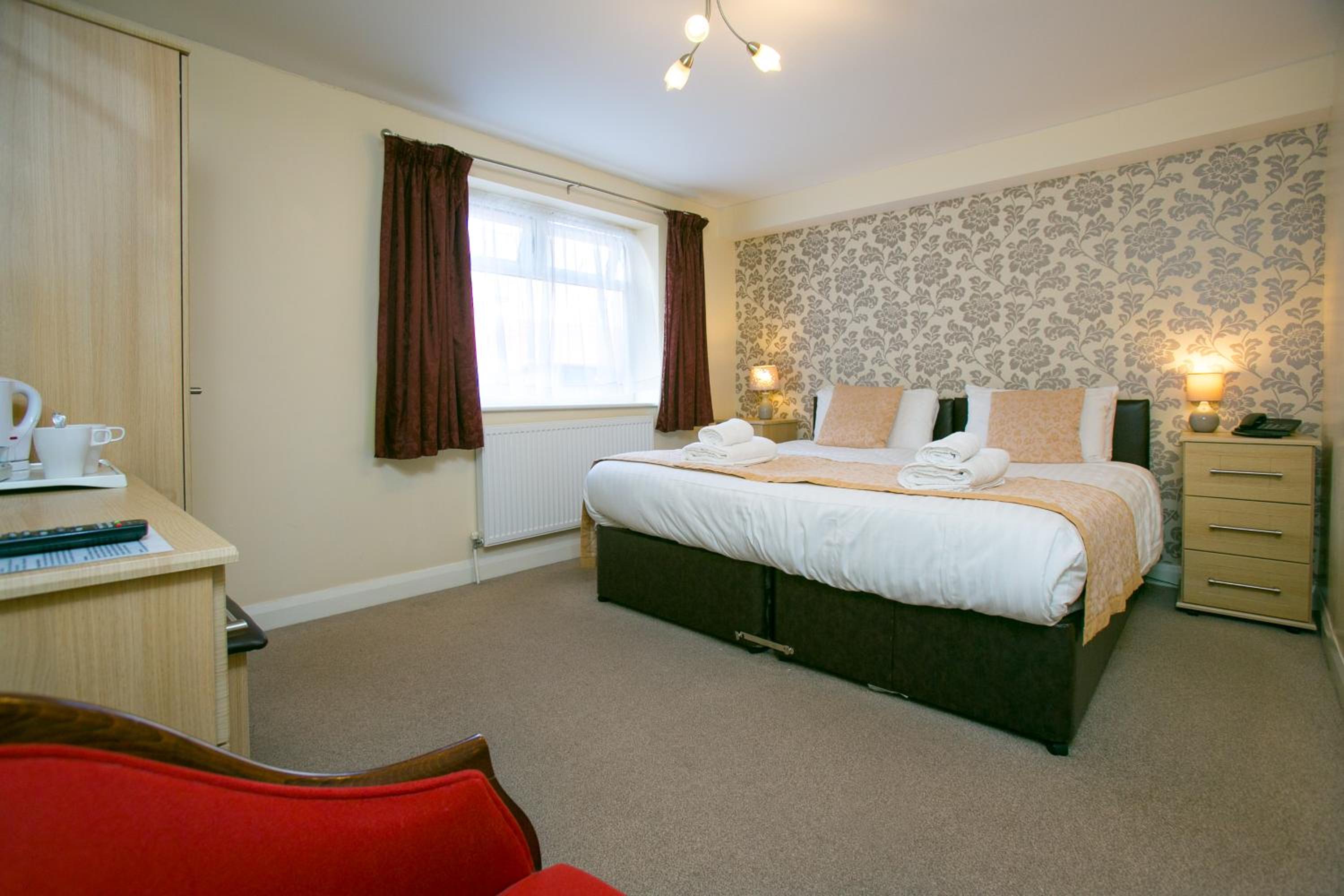Standard Double or Twin Room photo 3