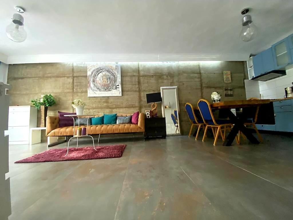Apartment with Pool View photo 2