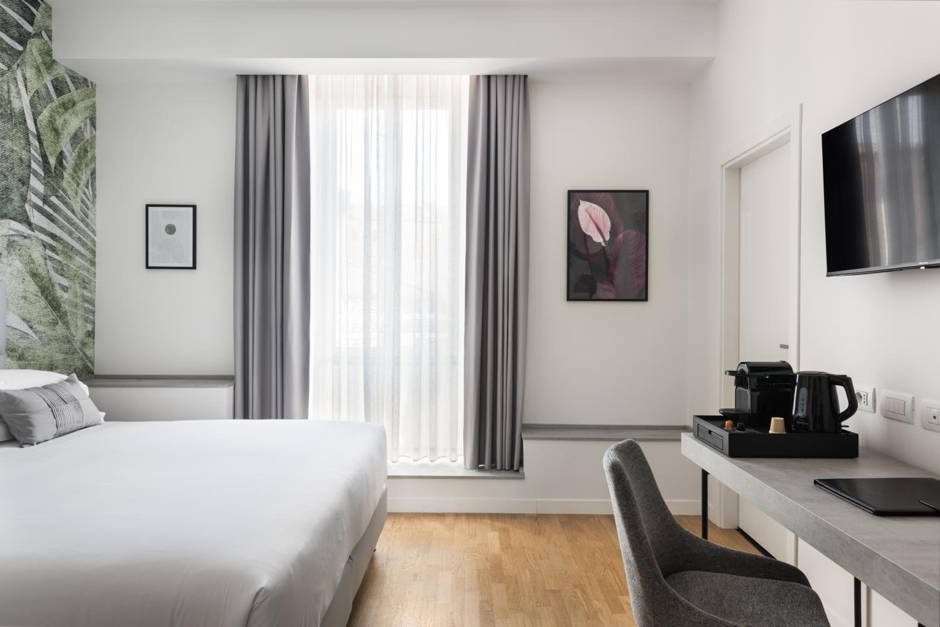 Superior Double or Twin Room photo 2