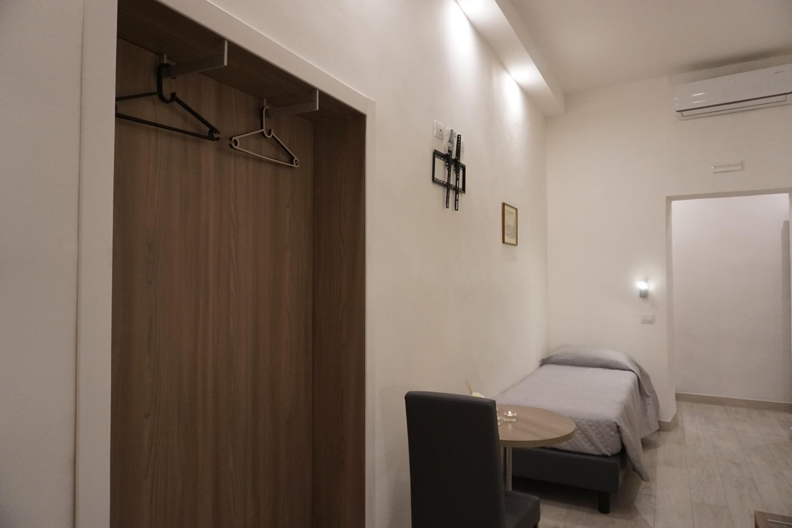 Single Room photo 1