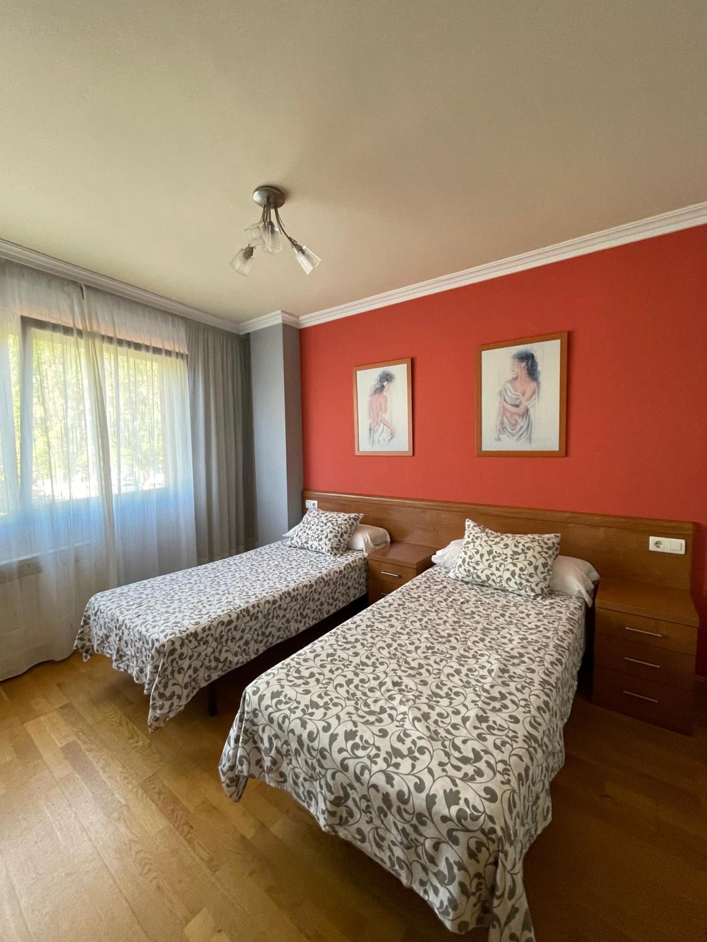 Twin Room - Photo 1