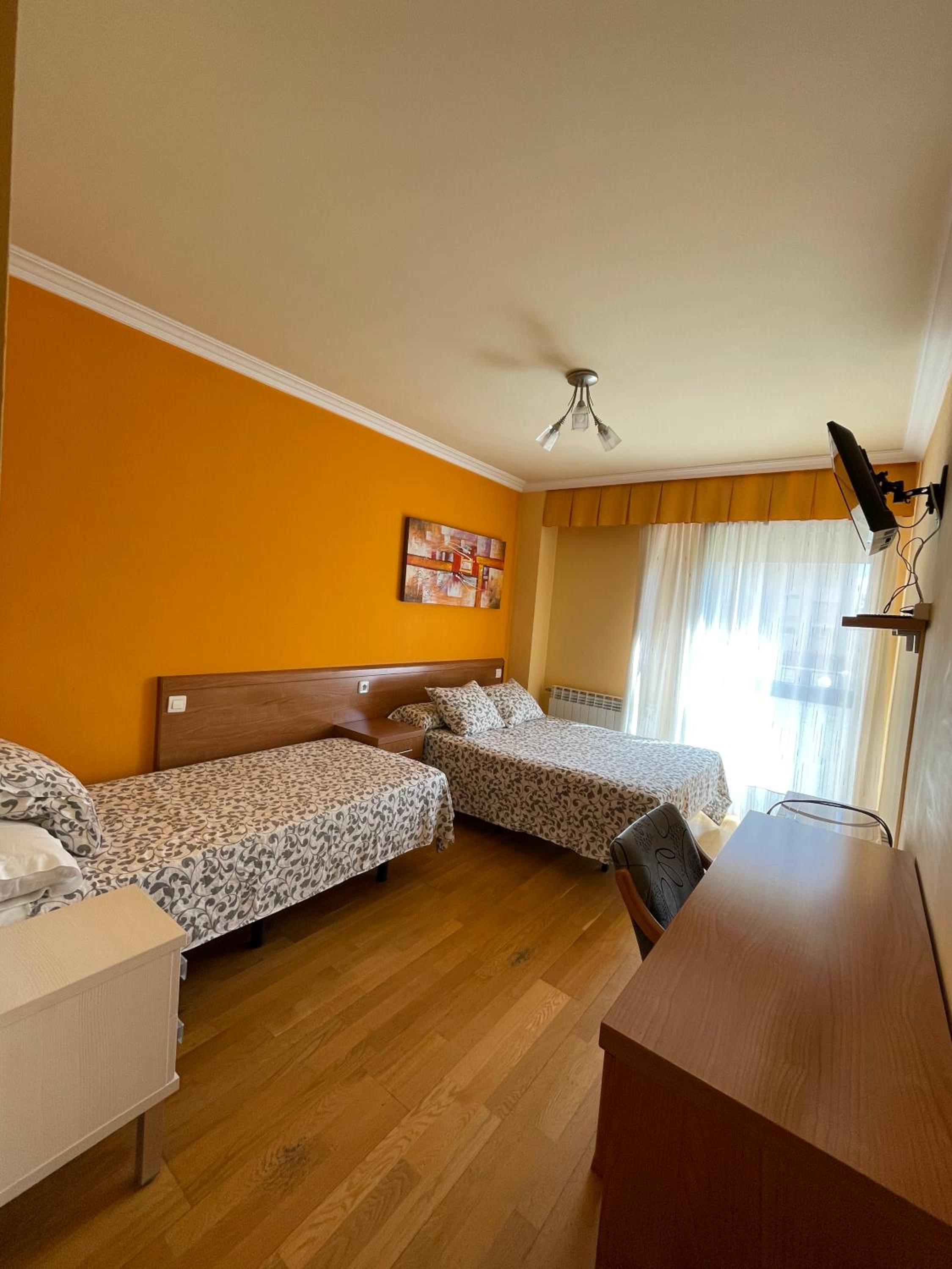 Family Room - Photo 10