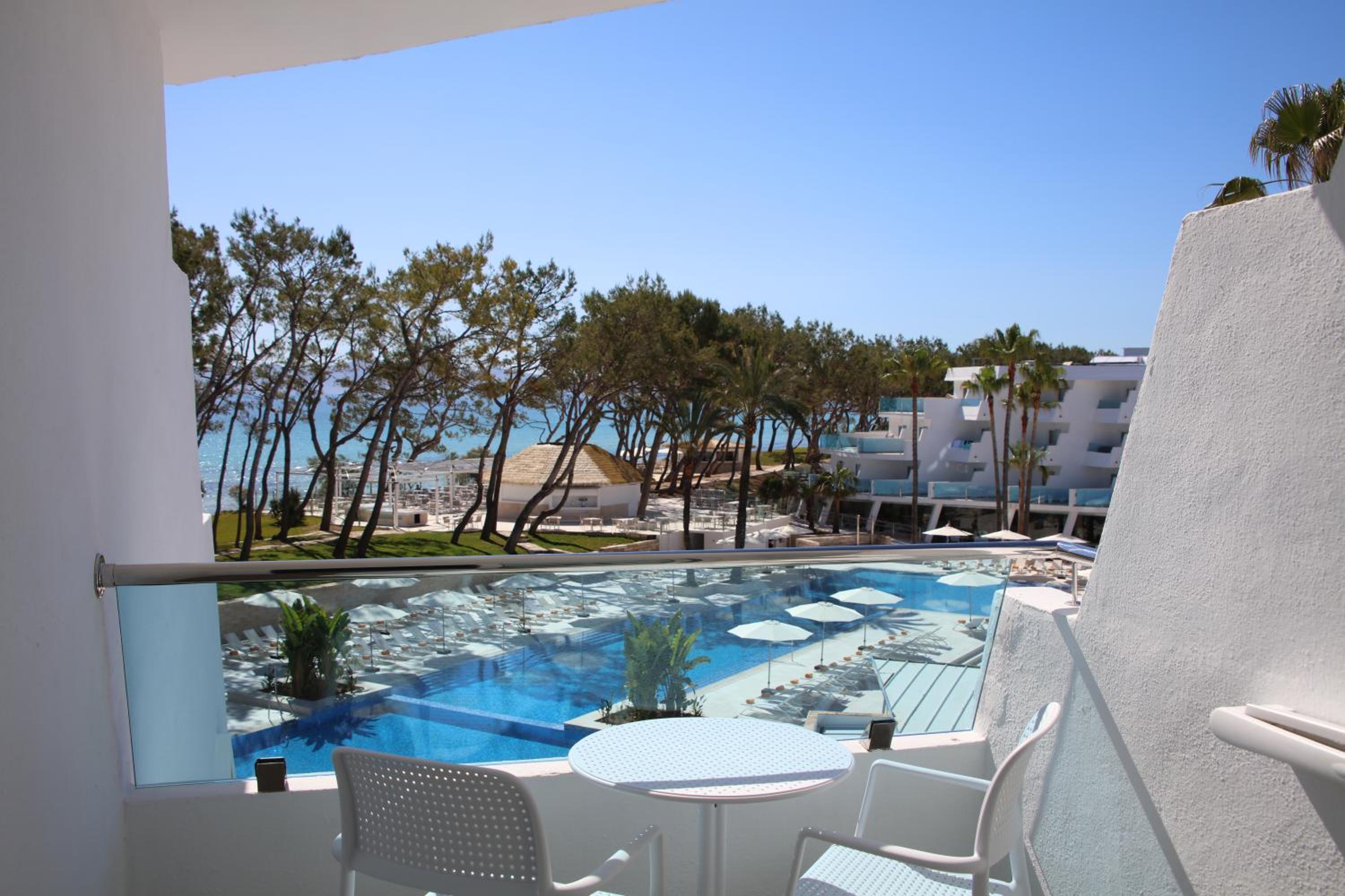 Double Room with Sea View photo 3