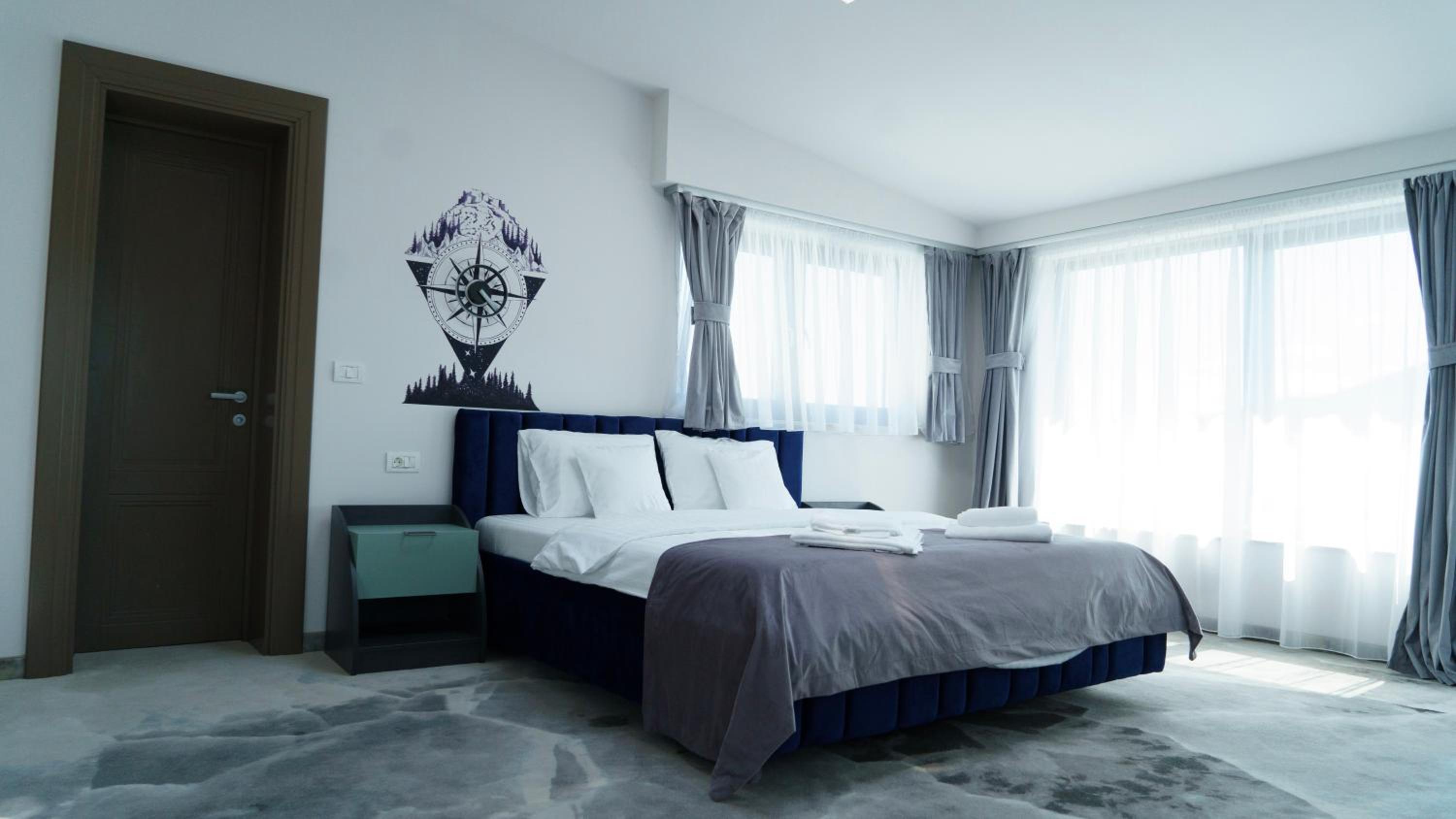 Deluxe Family Room - Photo 10