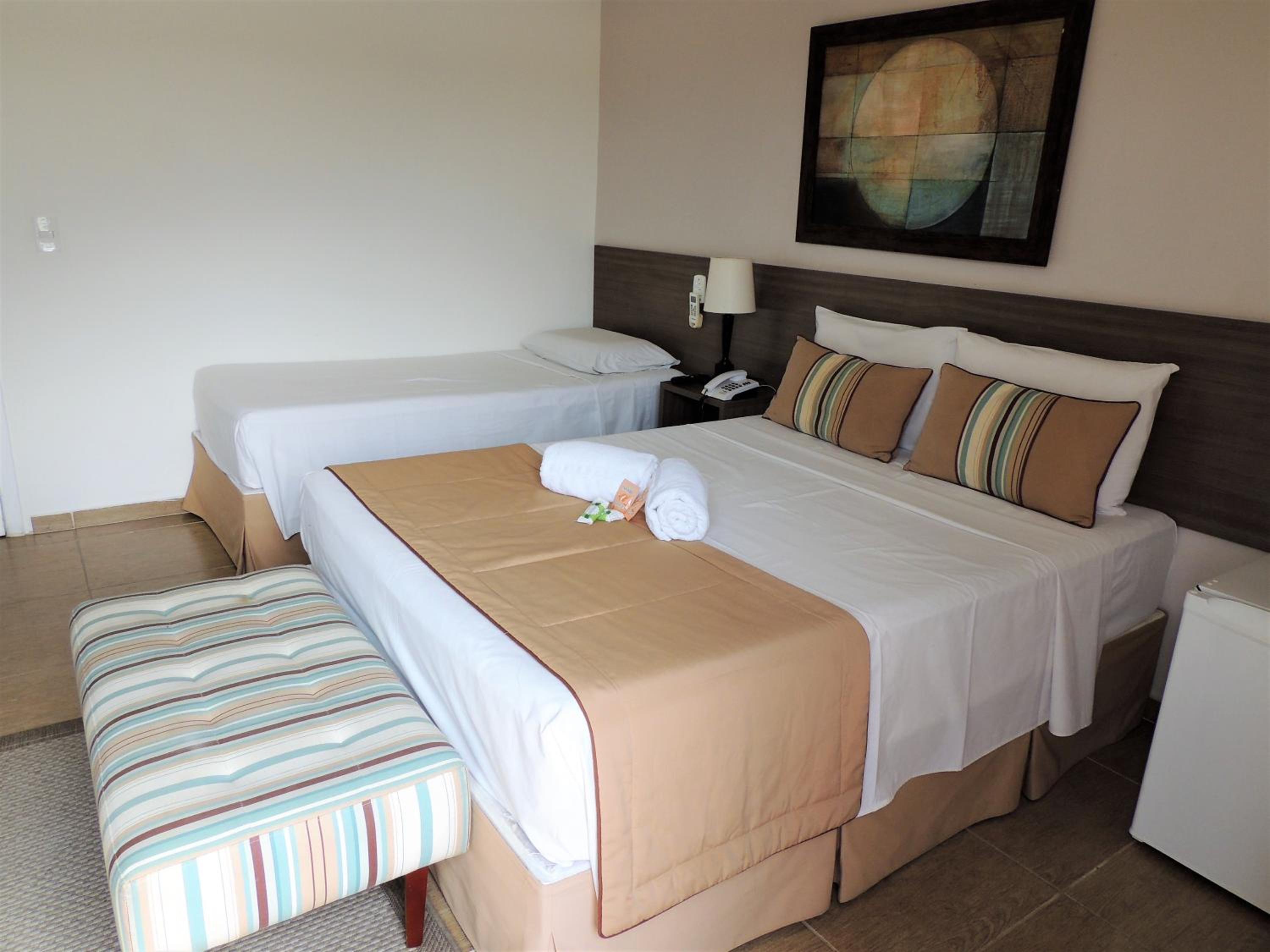 Deluxe Family Suite photo 2