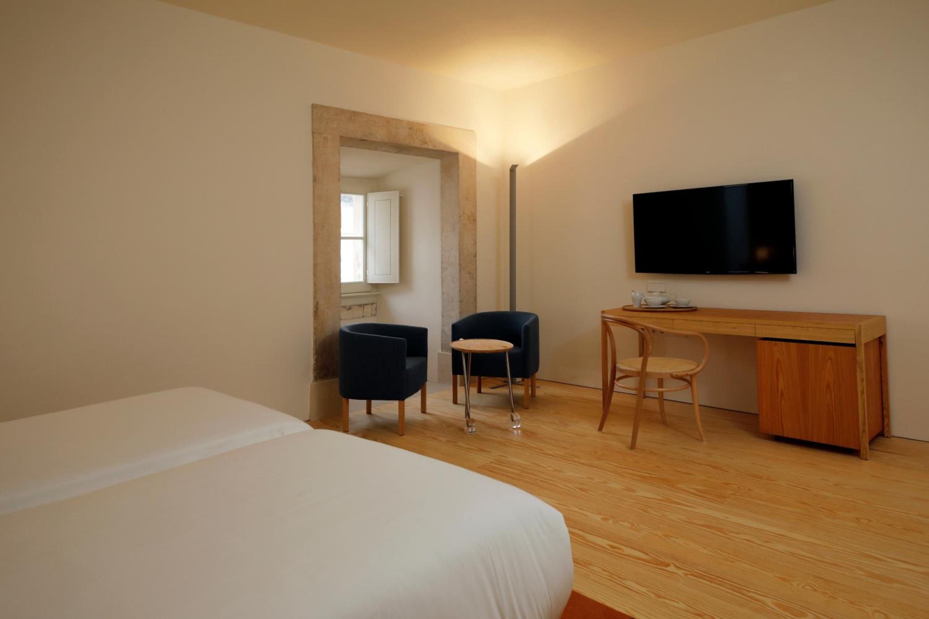 Twin Room - Photo 5