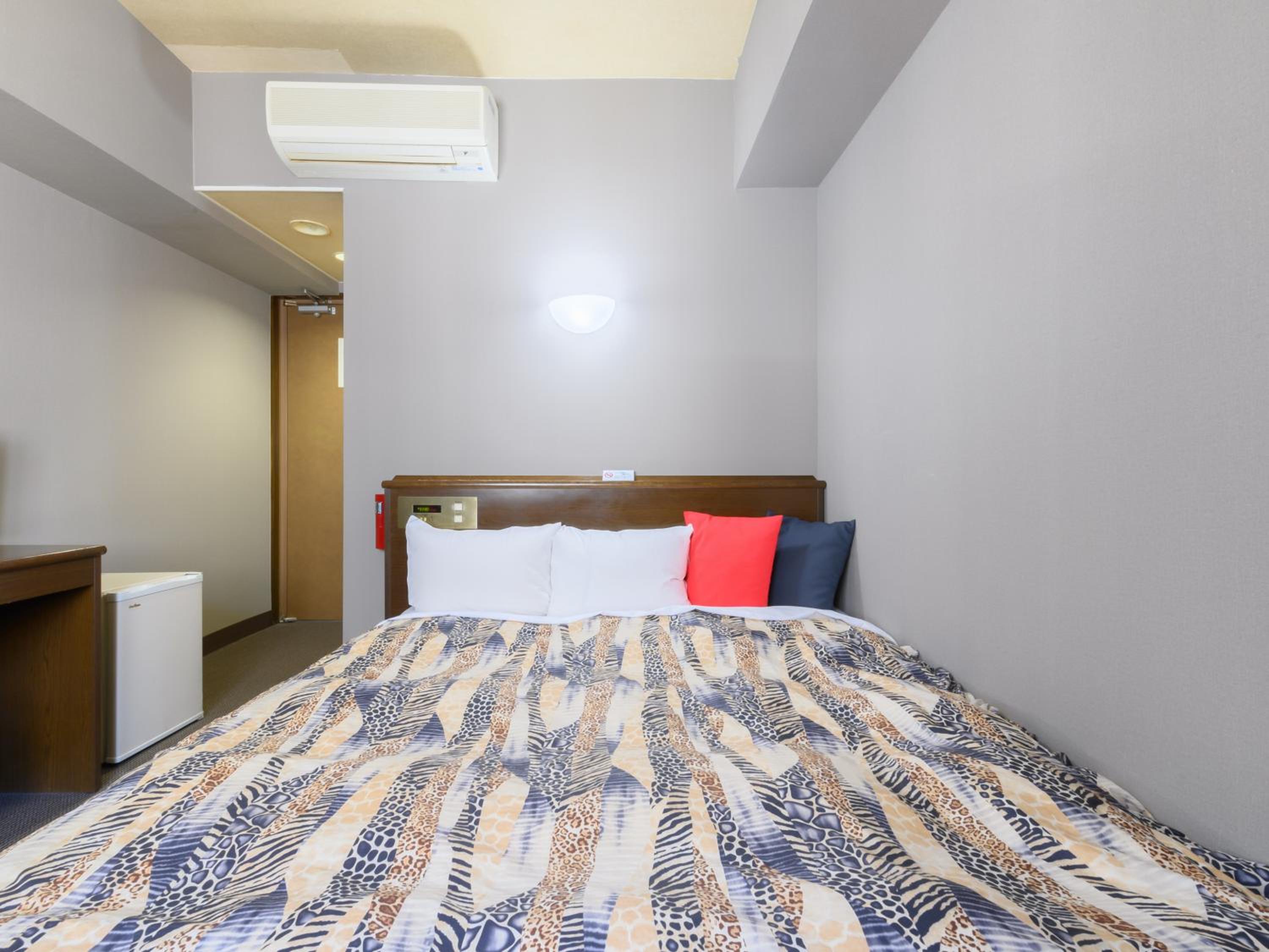 Double Room - Smoking - Photo 3