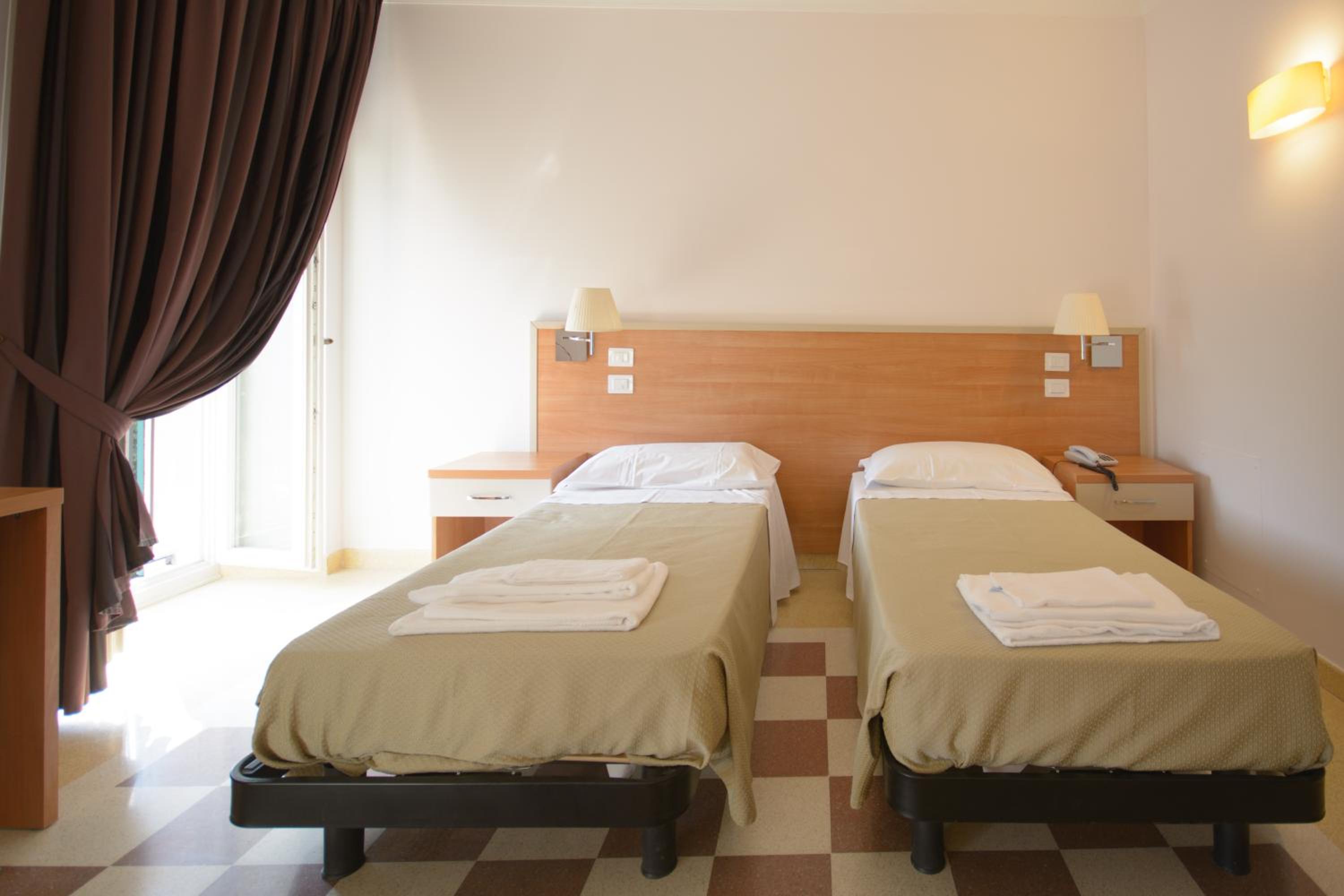 Double or Twin Room photo 1