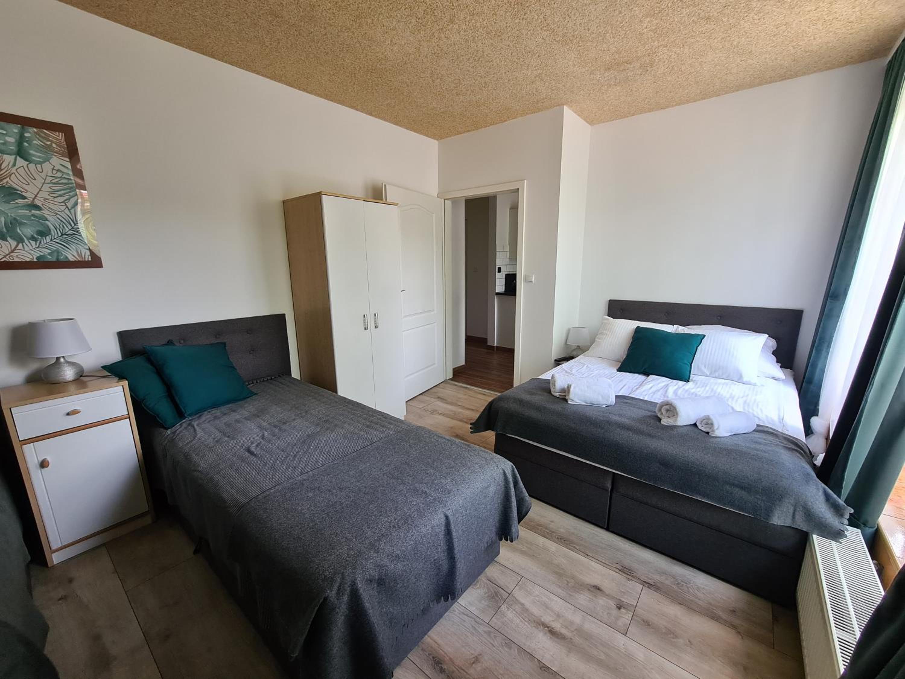 One-Bedroom Apartment - Photo 17
