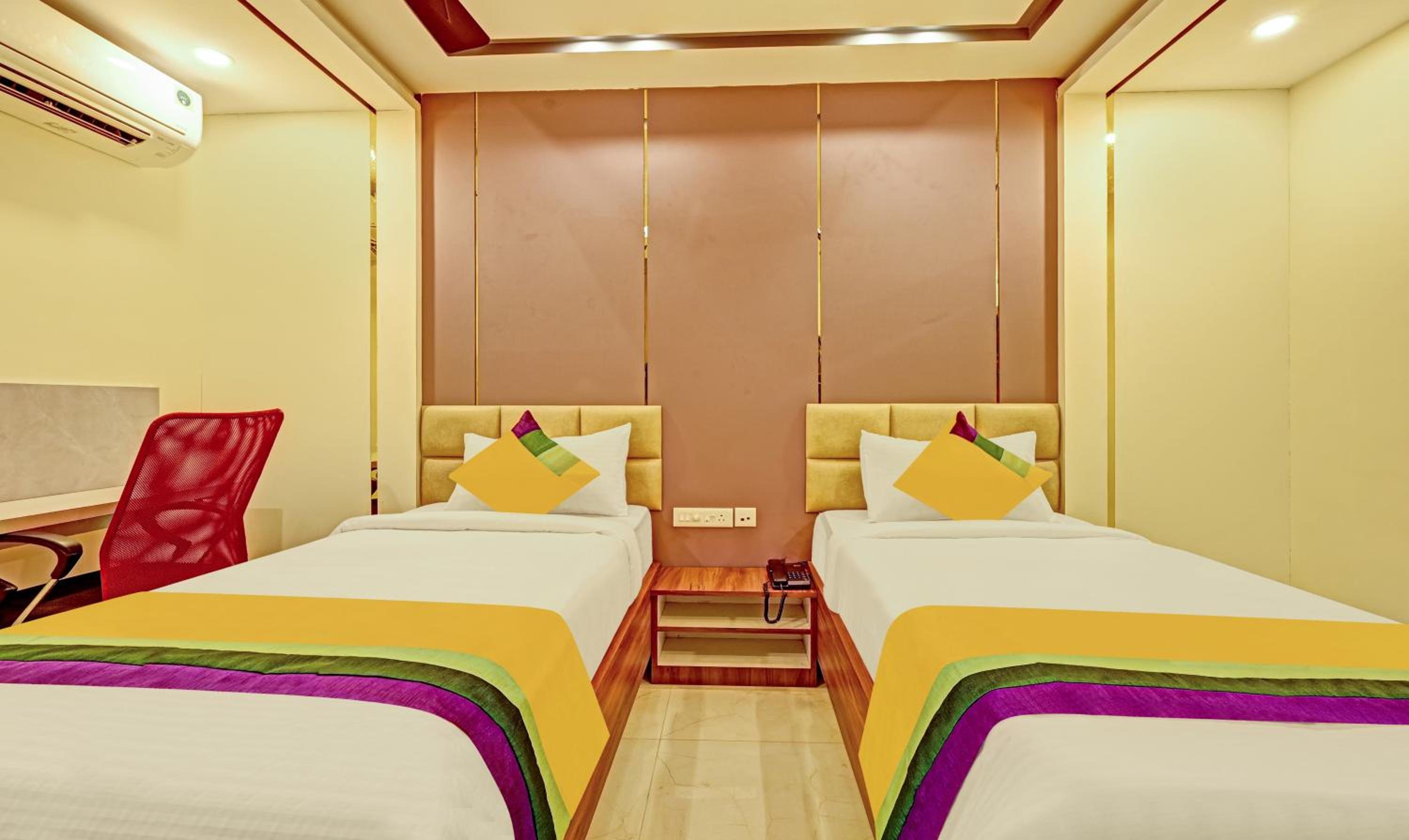 Deluxe Room - Photo 4