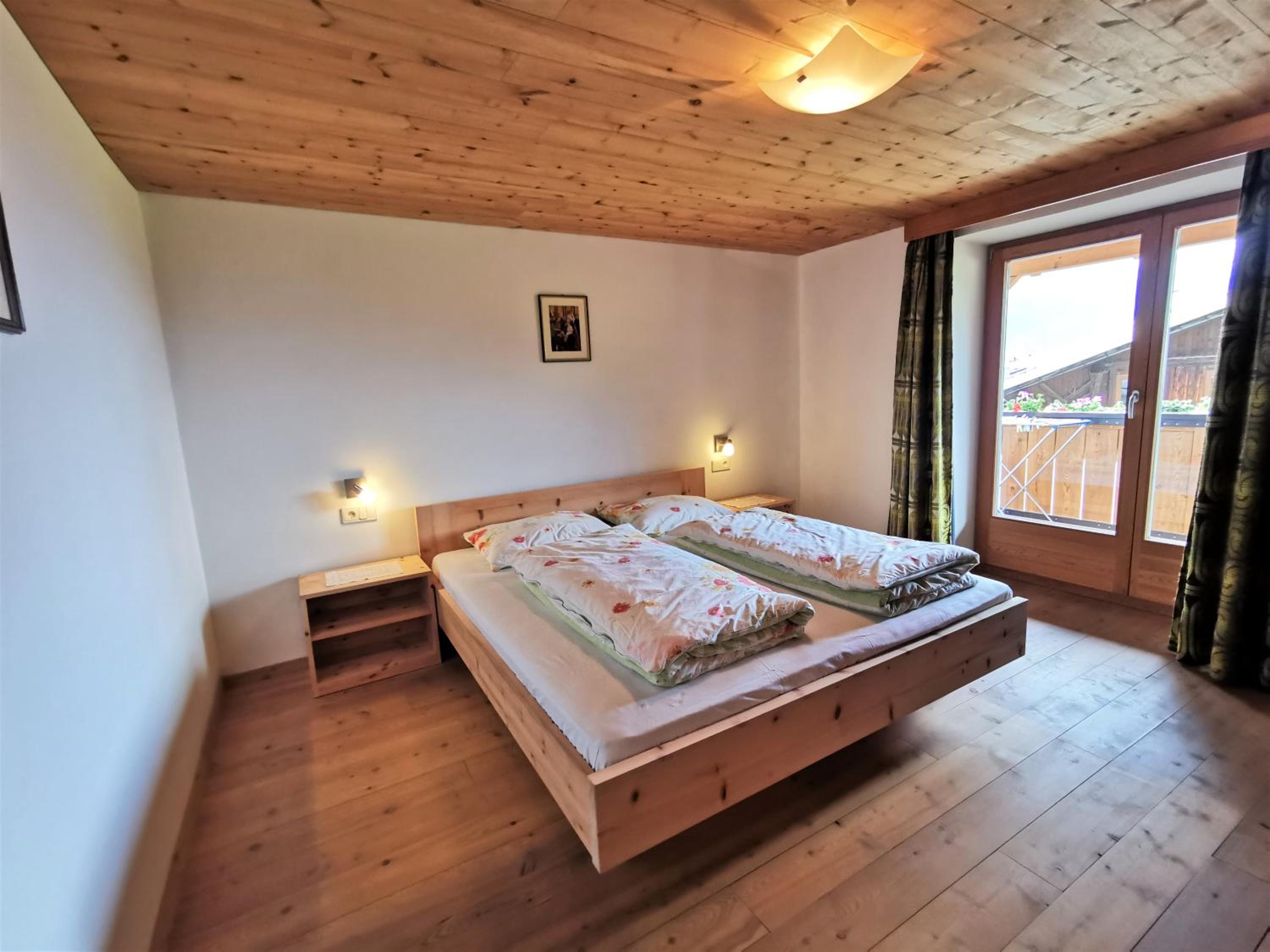 Apartment with Mountain View photo 3