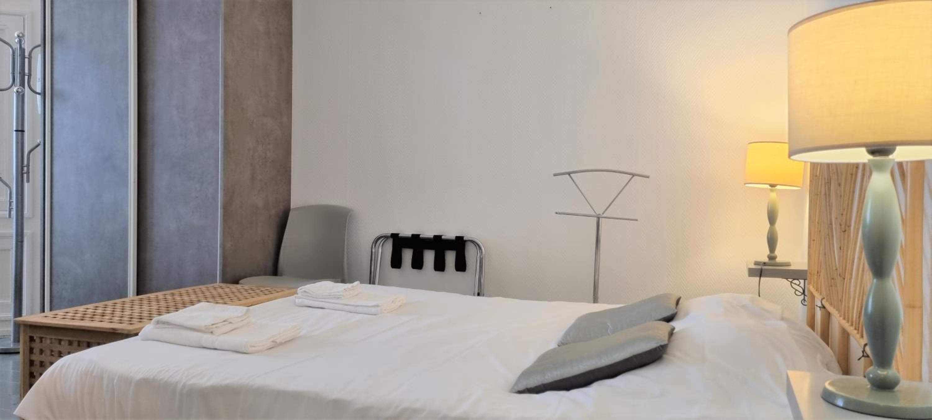 Apartment photo 2