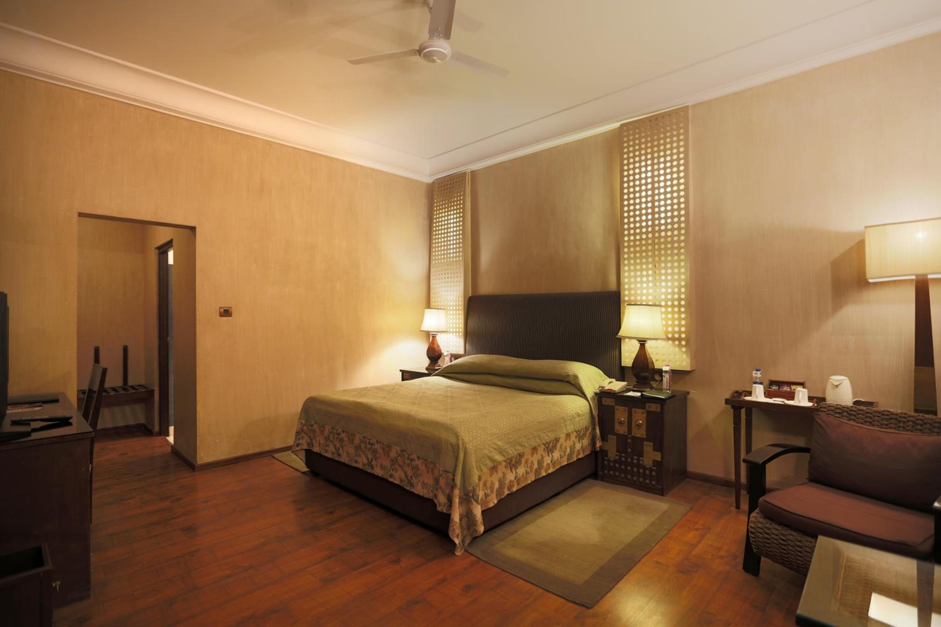 Deluxe Room - Photo 4