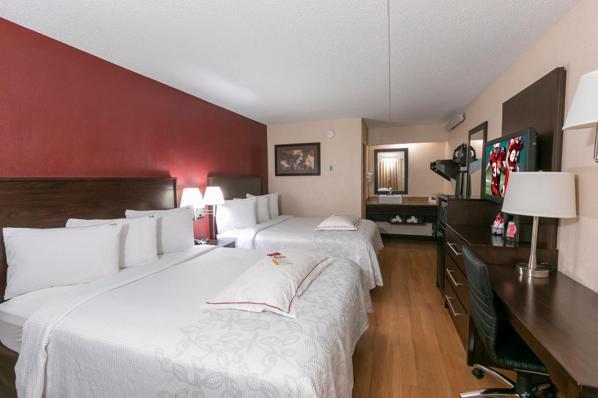 Premium Room with Two Double Beds Smoke Free - Photo 2