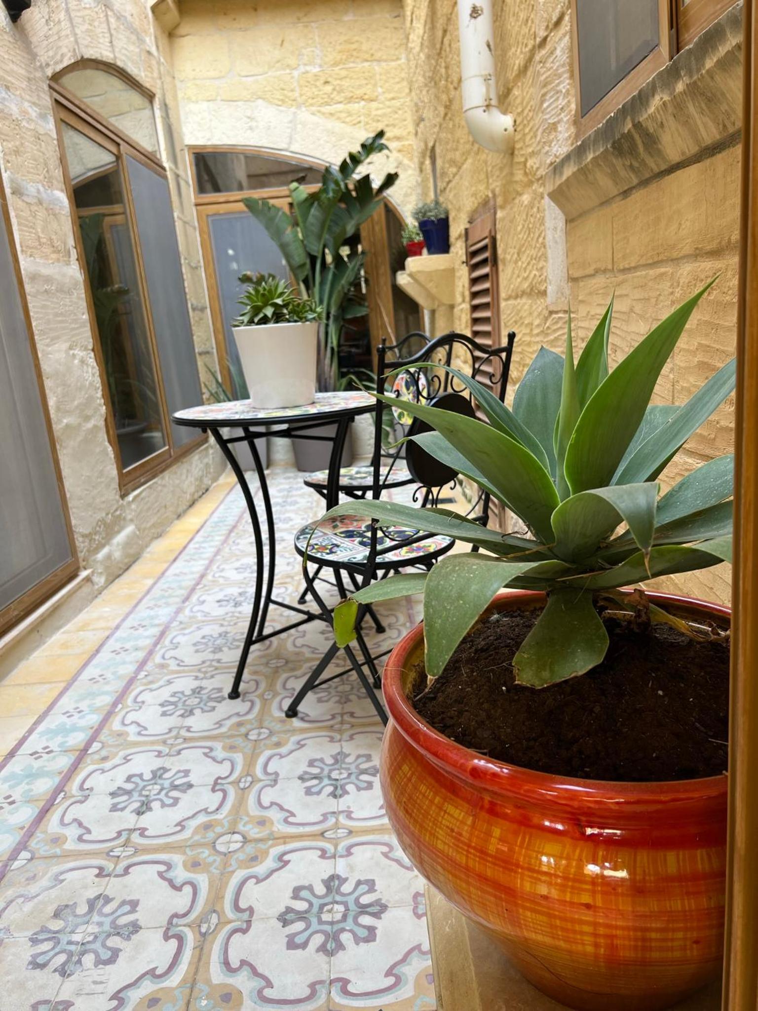 Villa photo 2