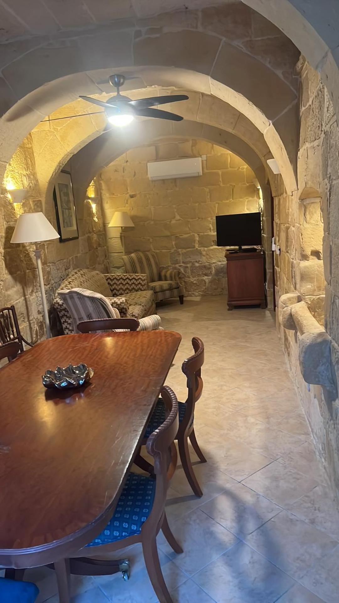 Villa photo 3