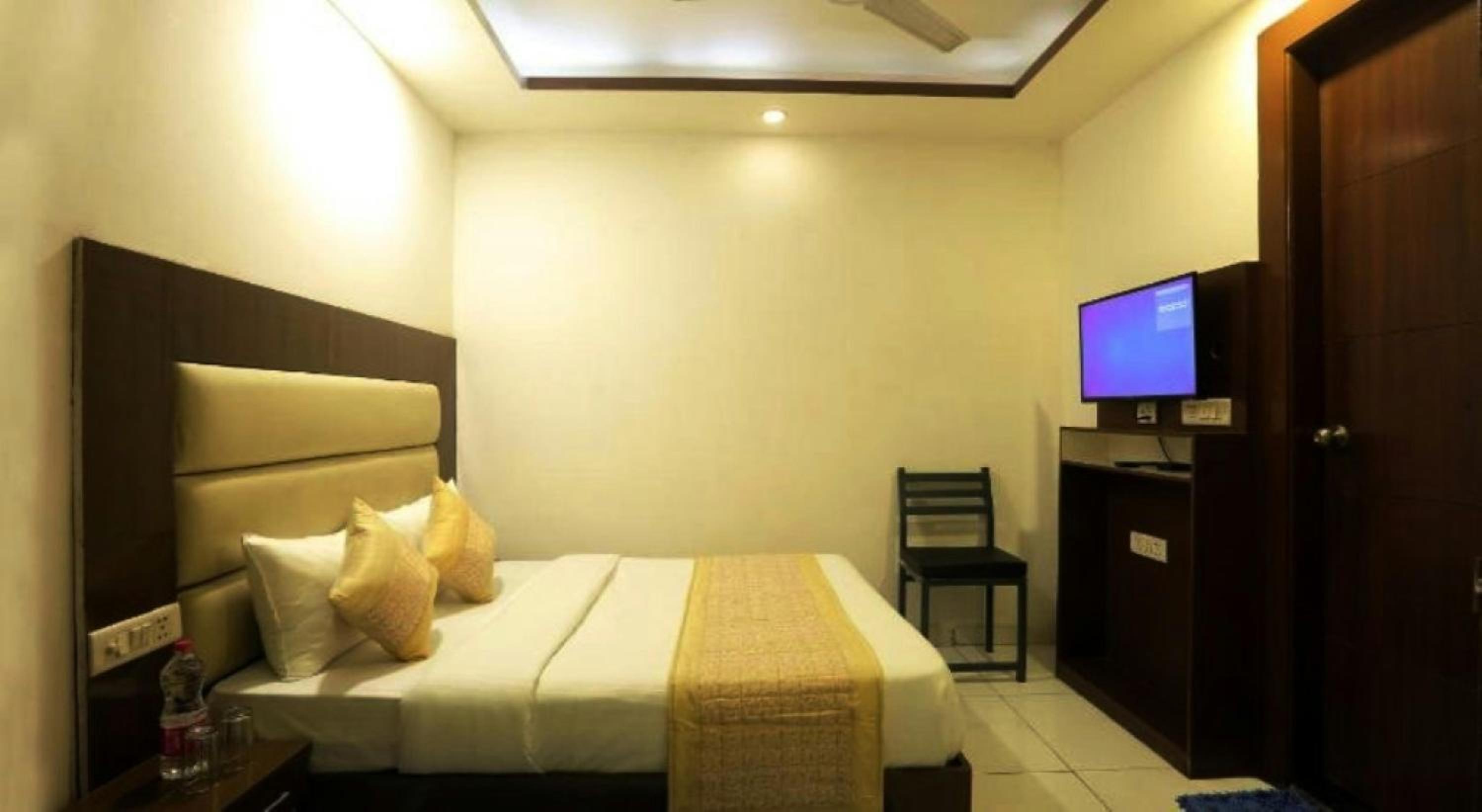 Deluxe Queen Room photo 3