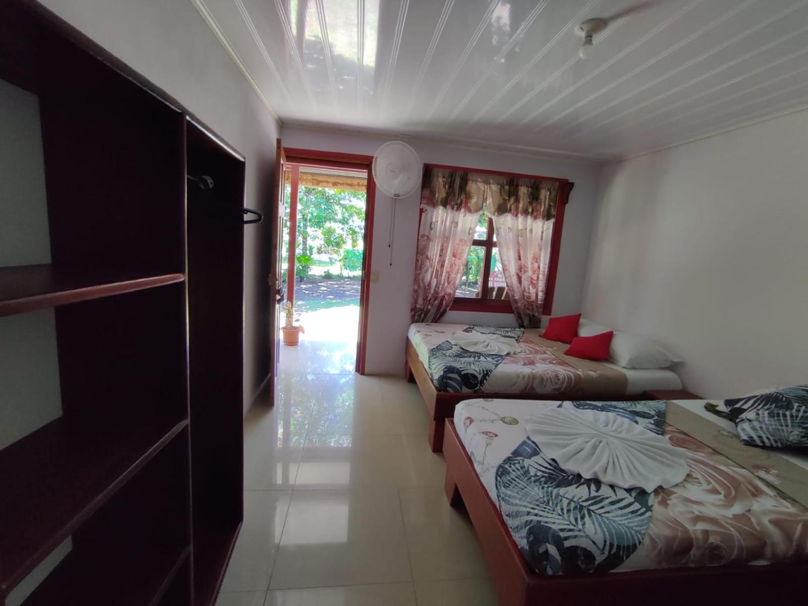 Triple Room with Private Bathroom photo 3