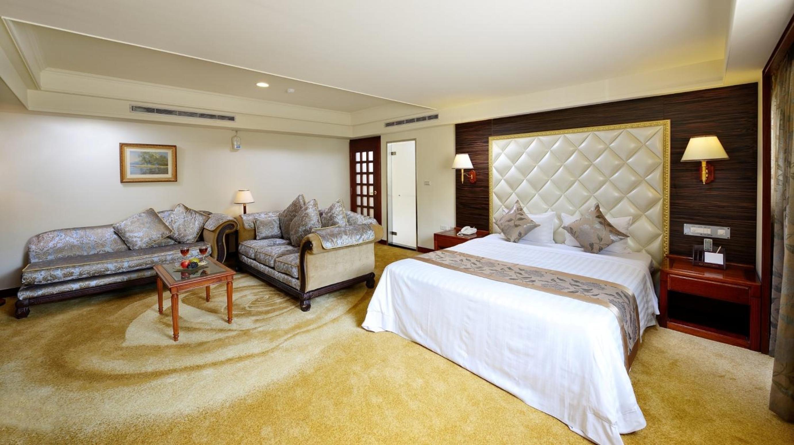 Chyuan Du Suite