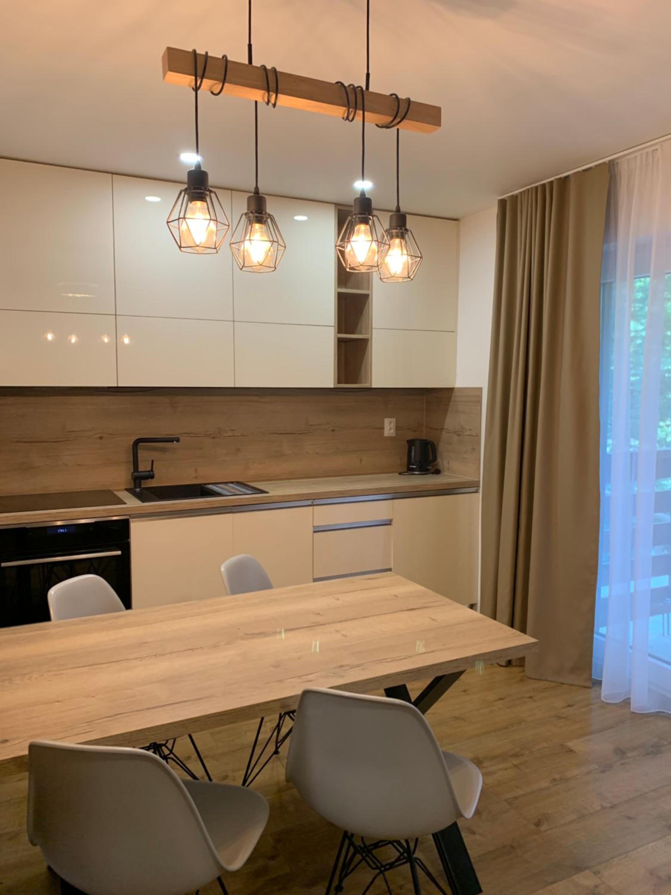 One-Bedroom Apartment with Terrace photo 2