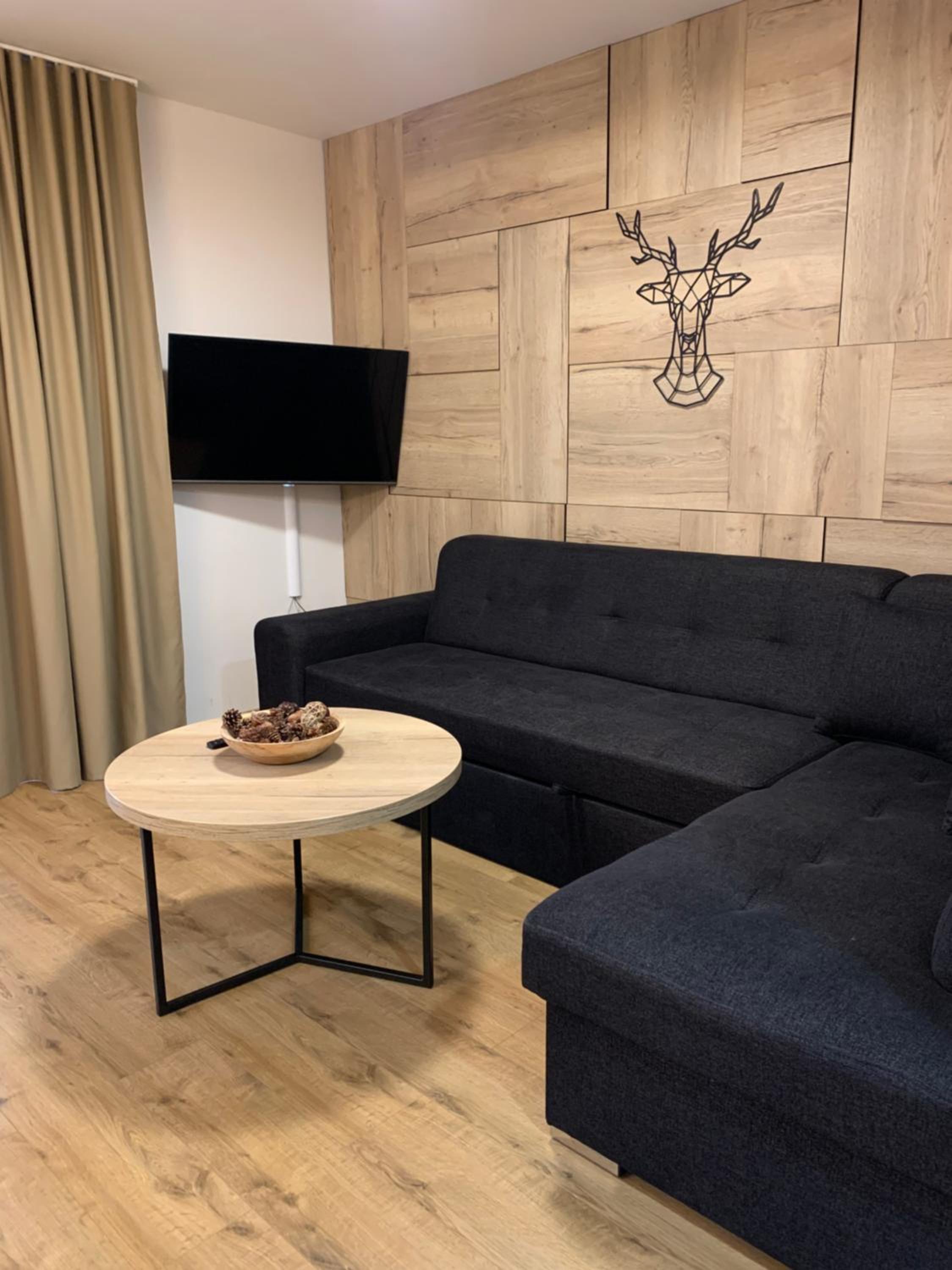 One-Bedroom Apartment with Terrace