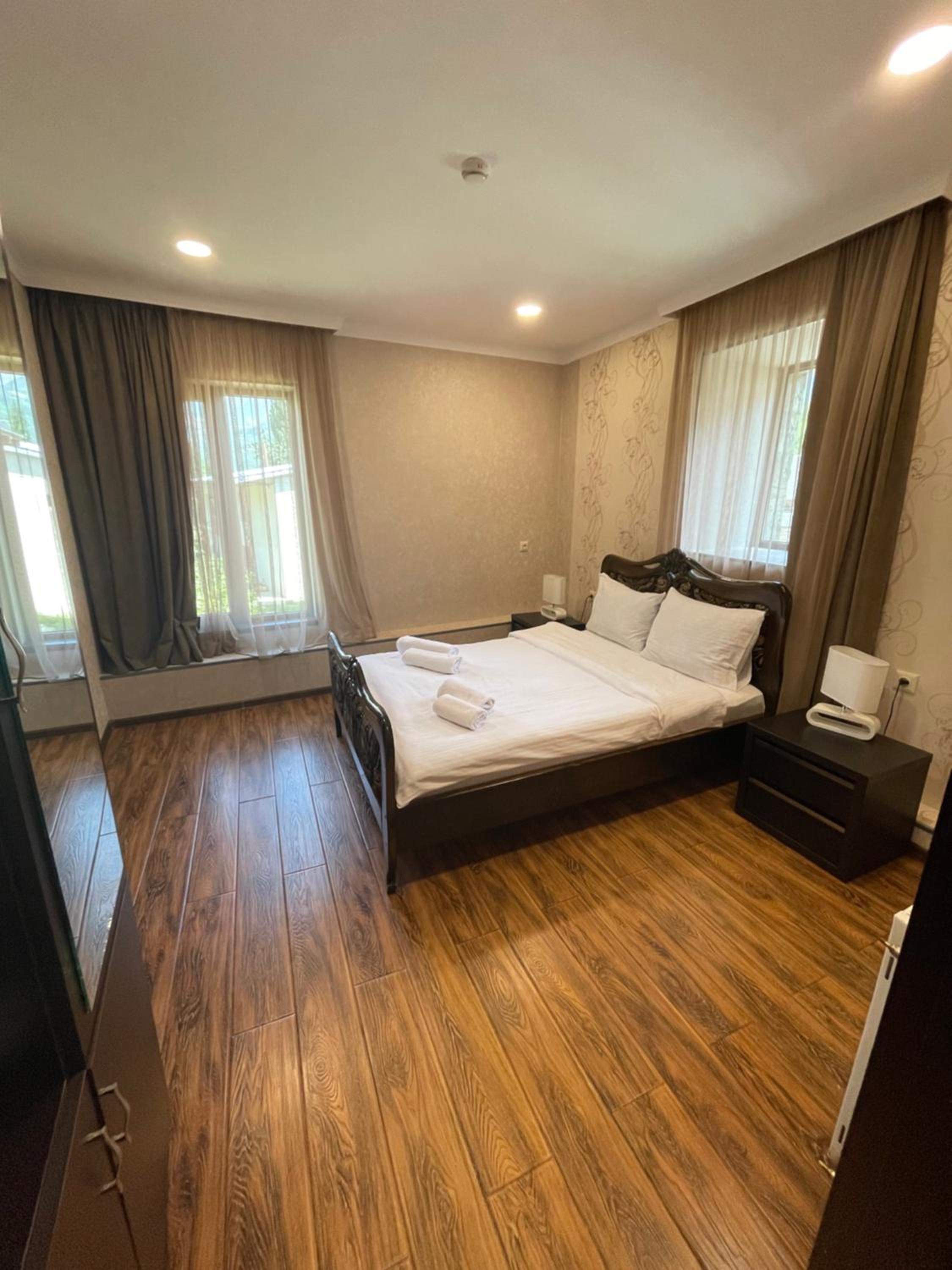 Standard Double Room - Photo 2