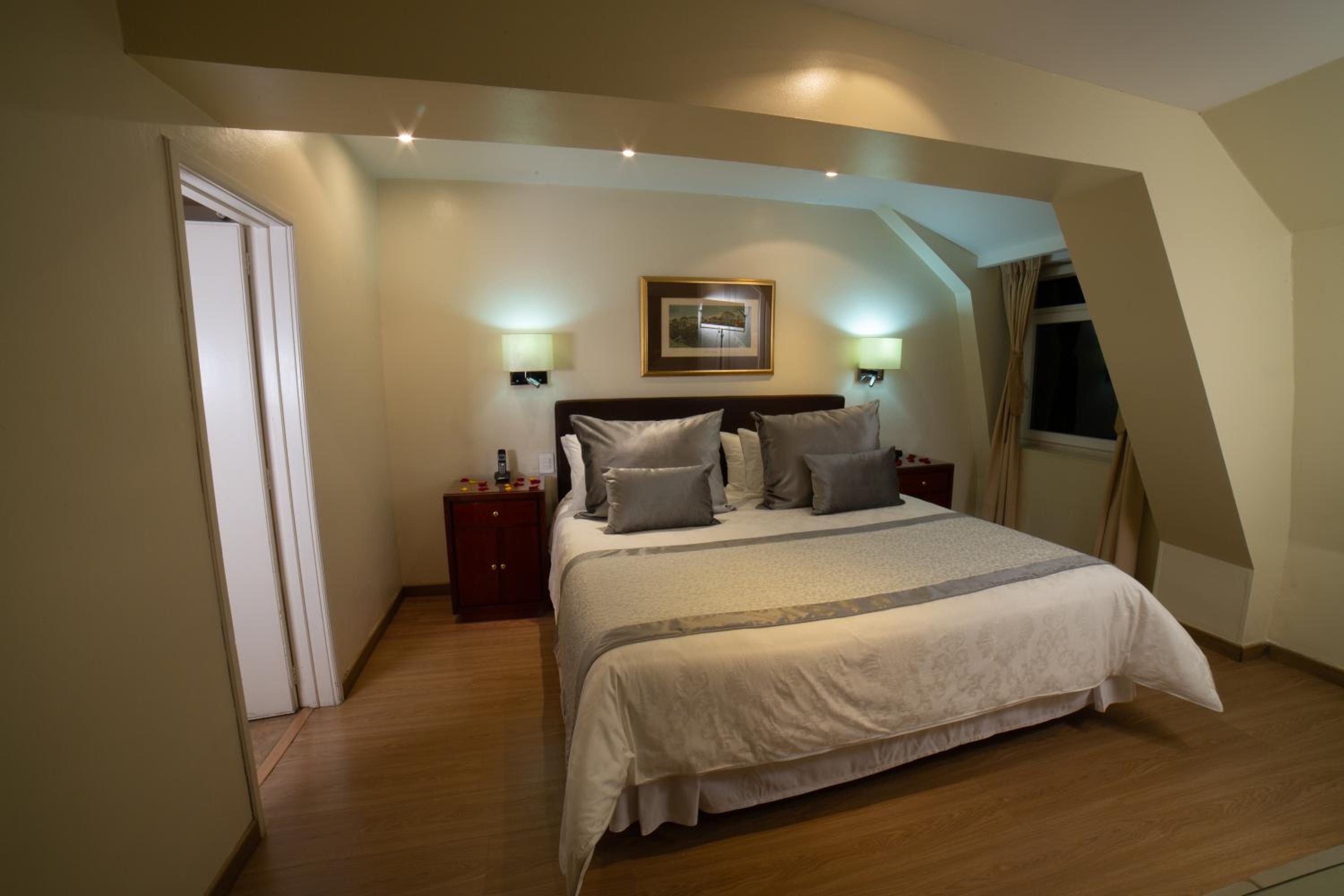 Grand Suite - Photo 1