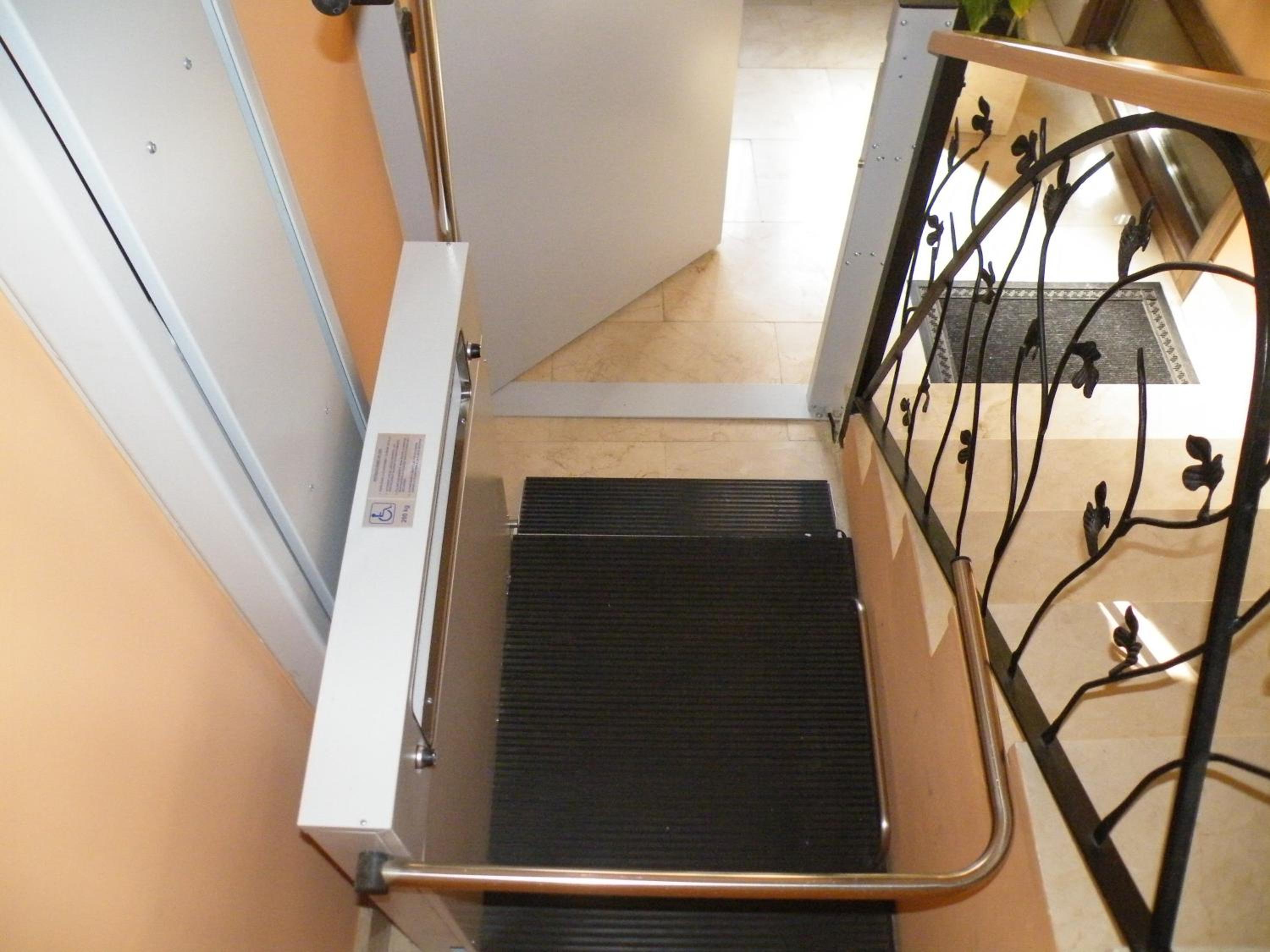 Double or Twin Room Single Use photo 3