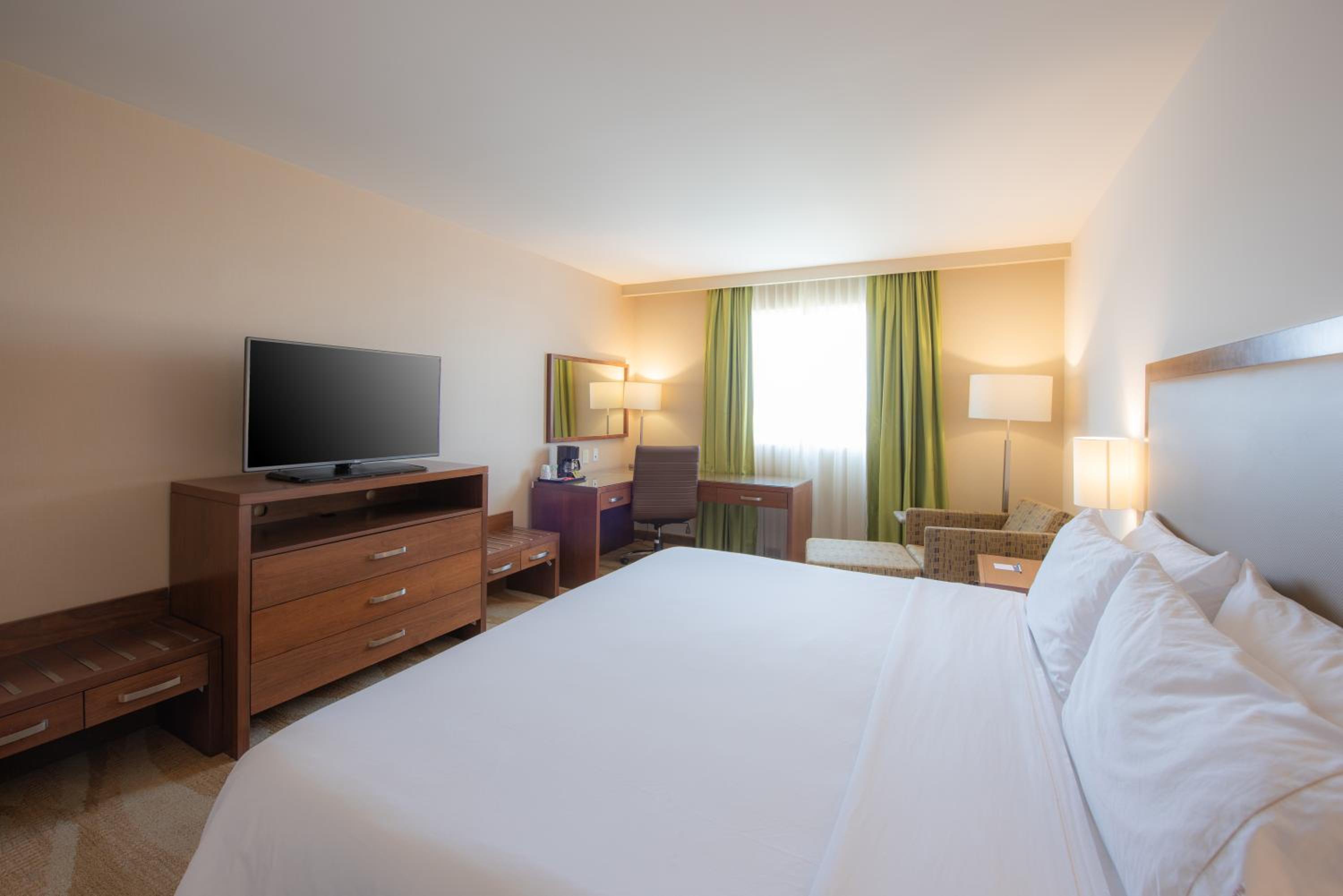 Standard King Room - Top Floor photo 1