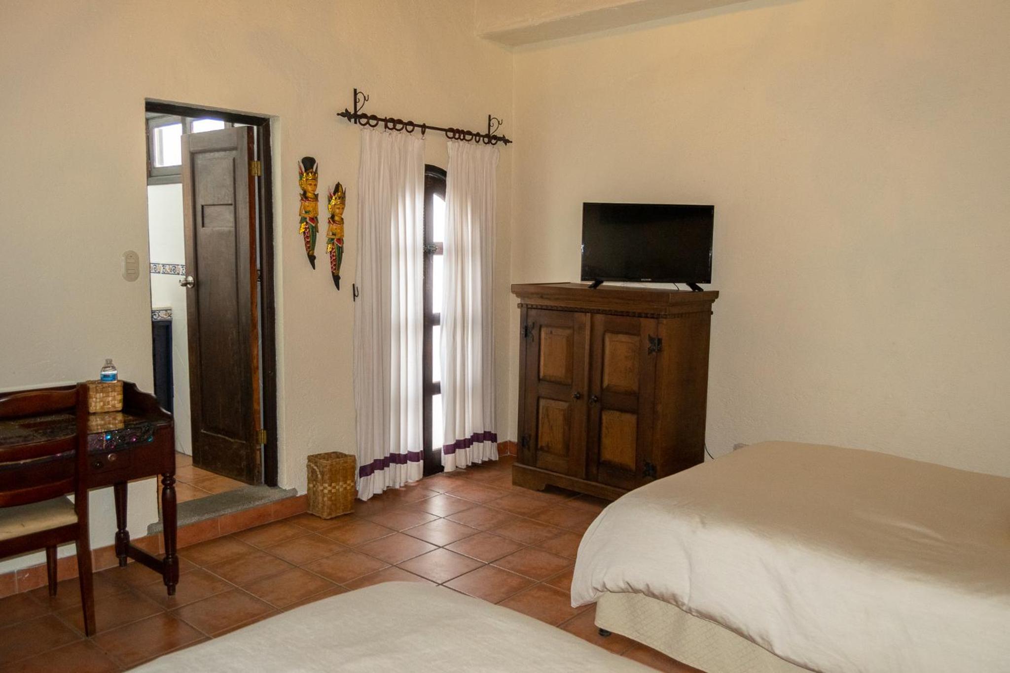Large Twin Room