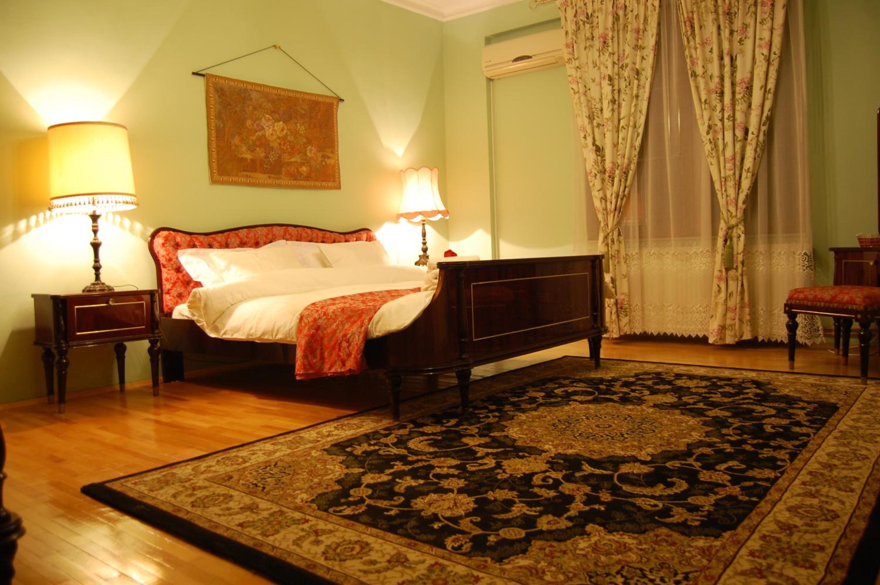 Paris Double Room - Photo 8