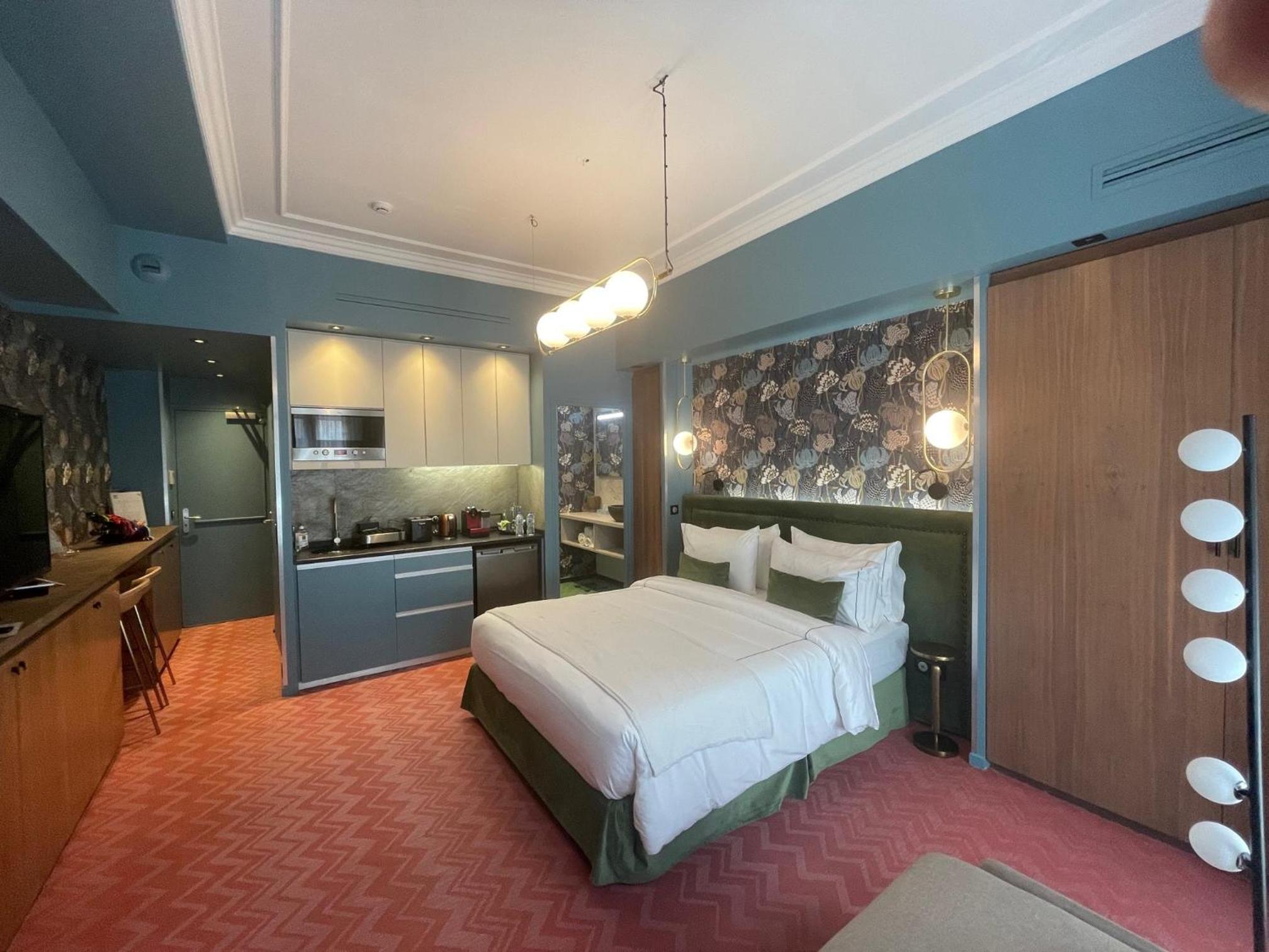 Eiffel Suite Junior photo 2