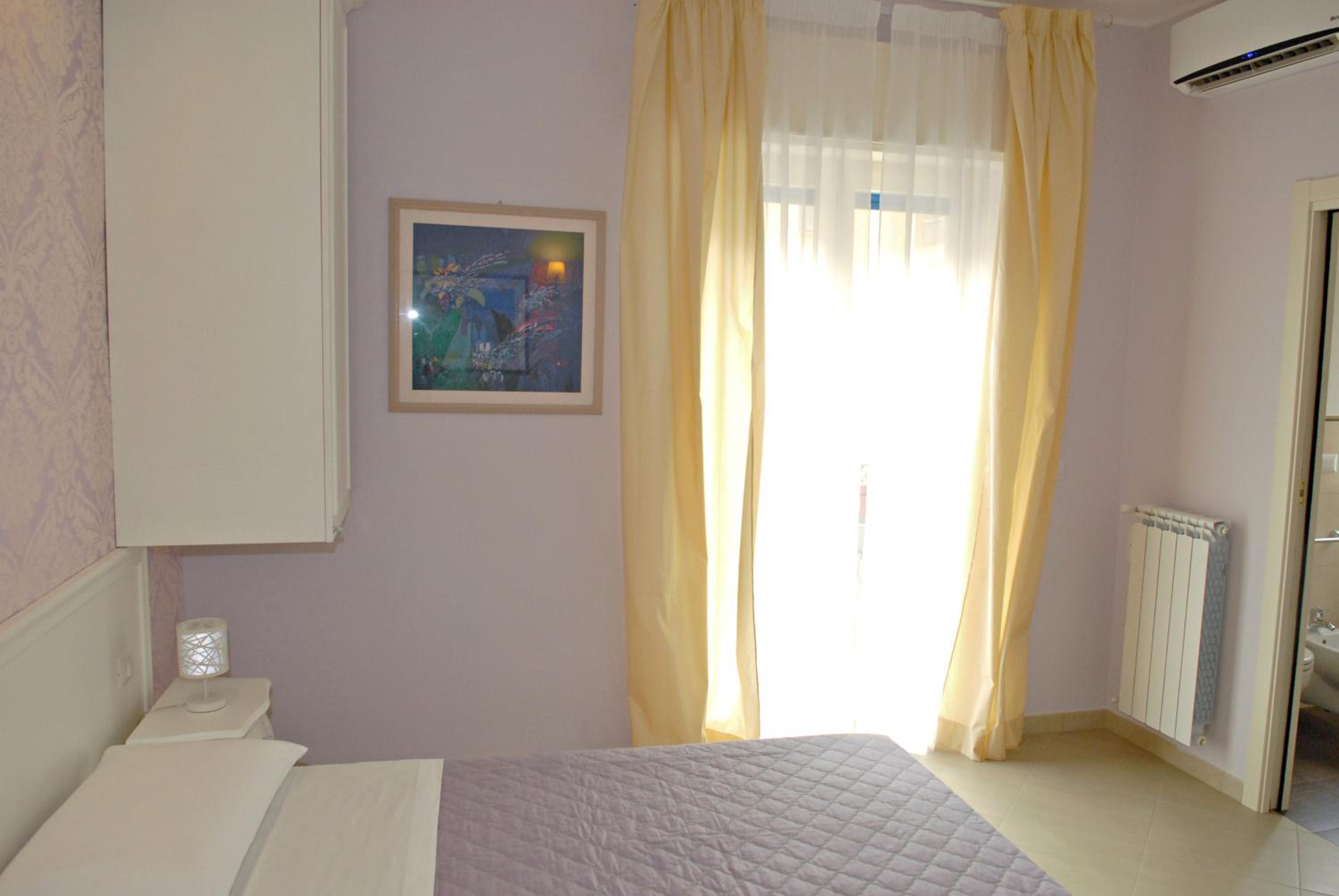 Double or Twin Room with Balcony photo 2
