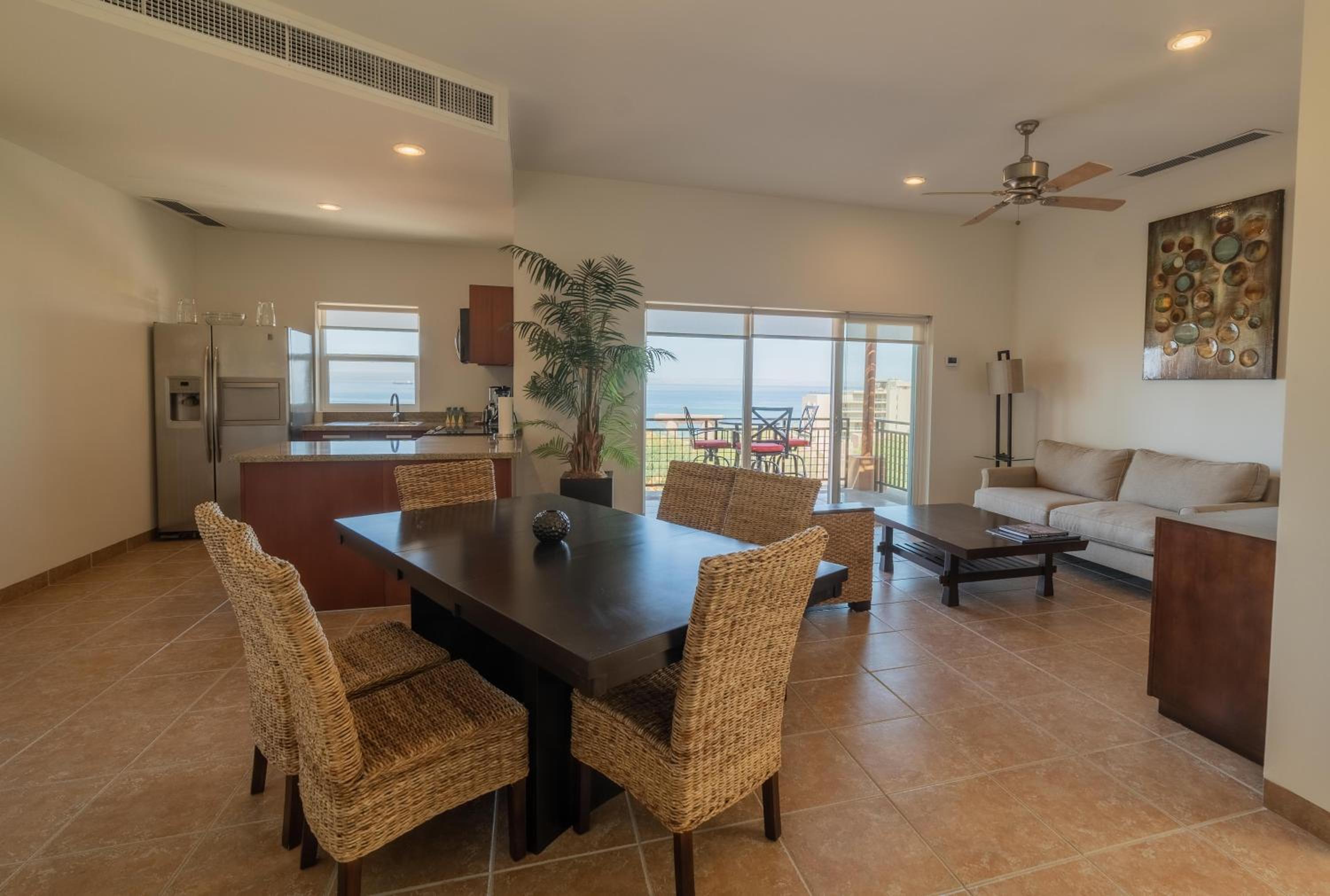 Three-Bedroom Villa photo 2
