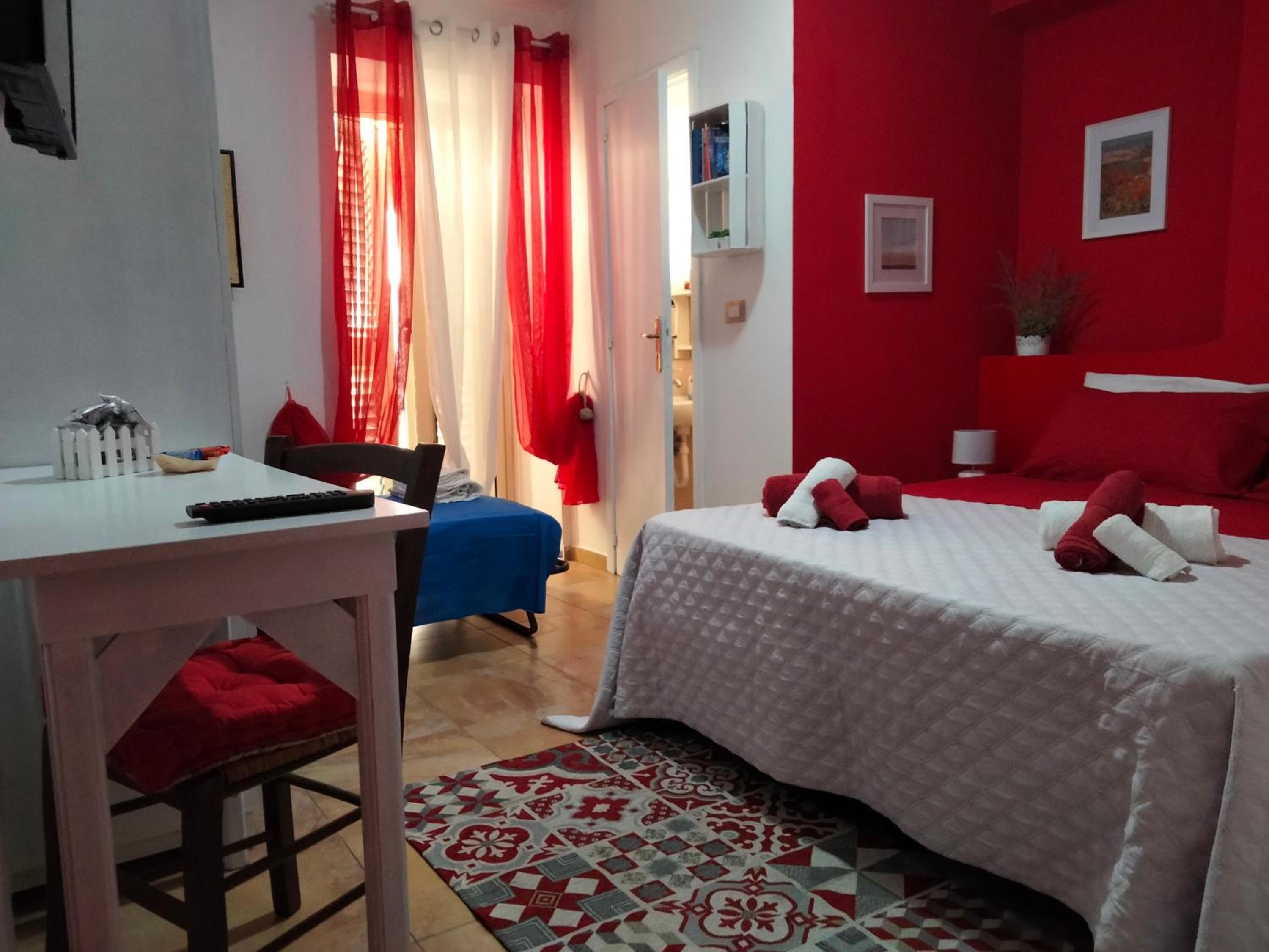 Double Room - Photo 15