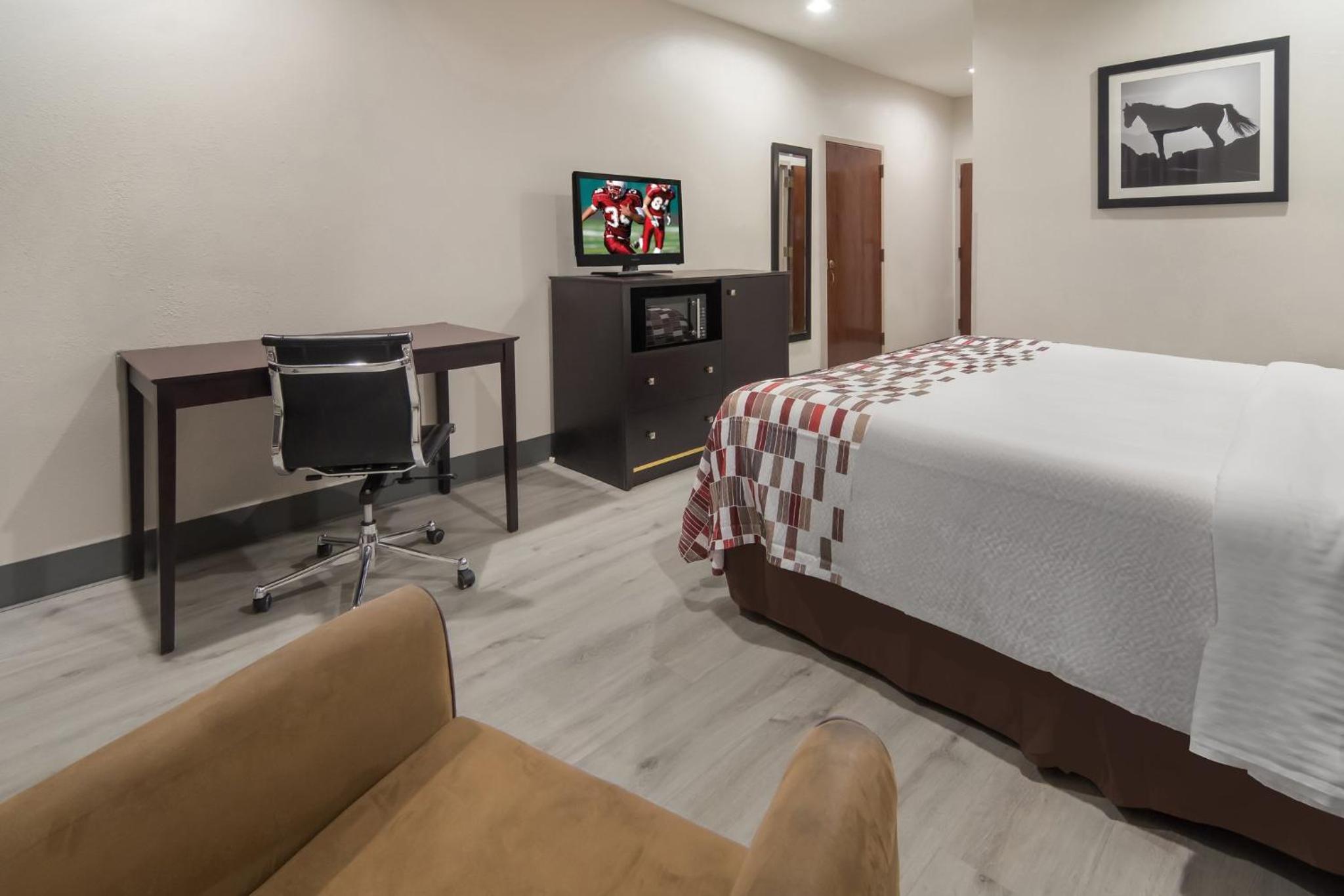 Superior King Room - Disability Access/Non-Smoking - Photo 10