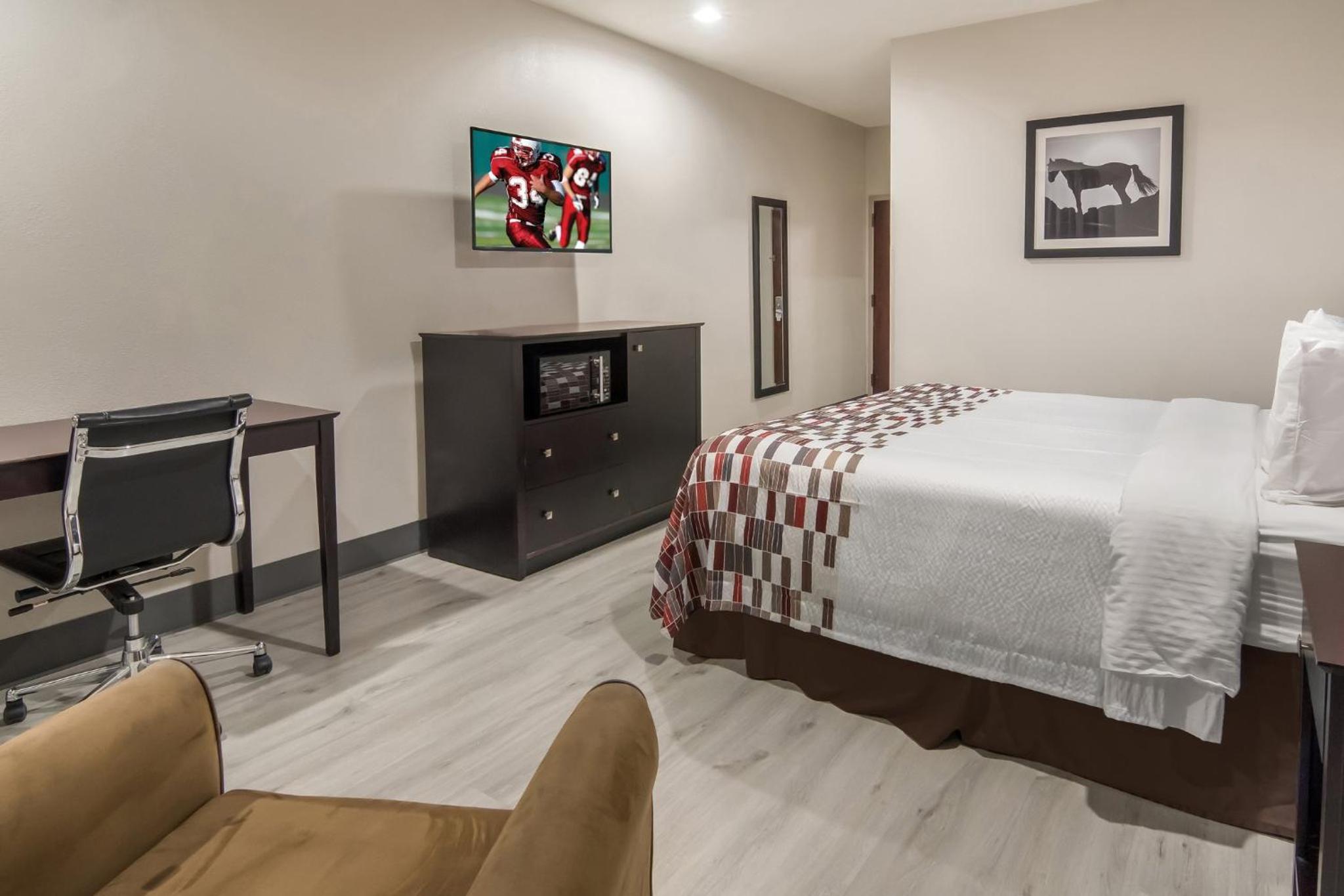 Superior King Room - Disability Access/Non-Smoking - Photo 8