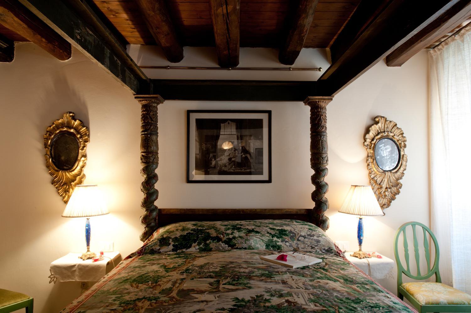 Two-Bedroom Apartment with Terrace - Split Level photo 3