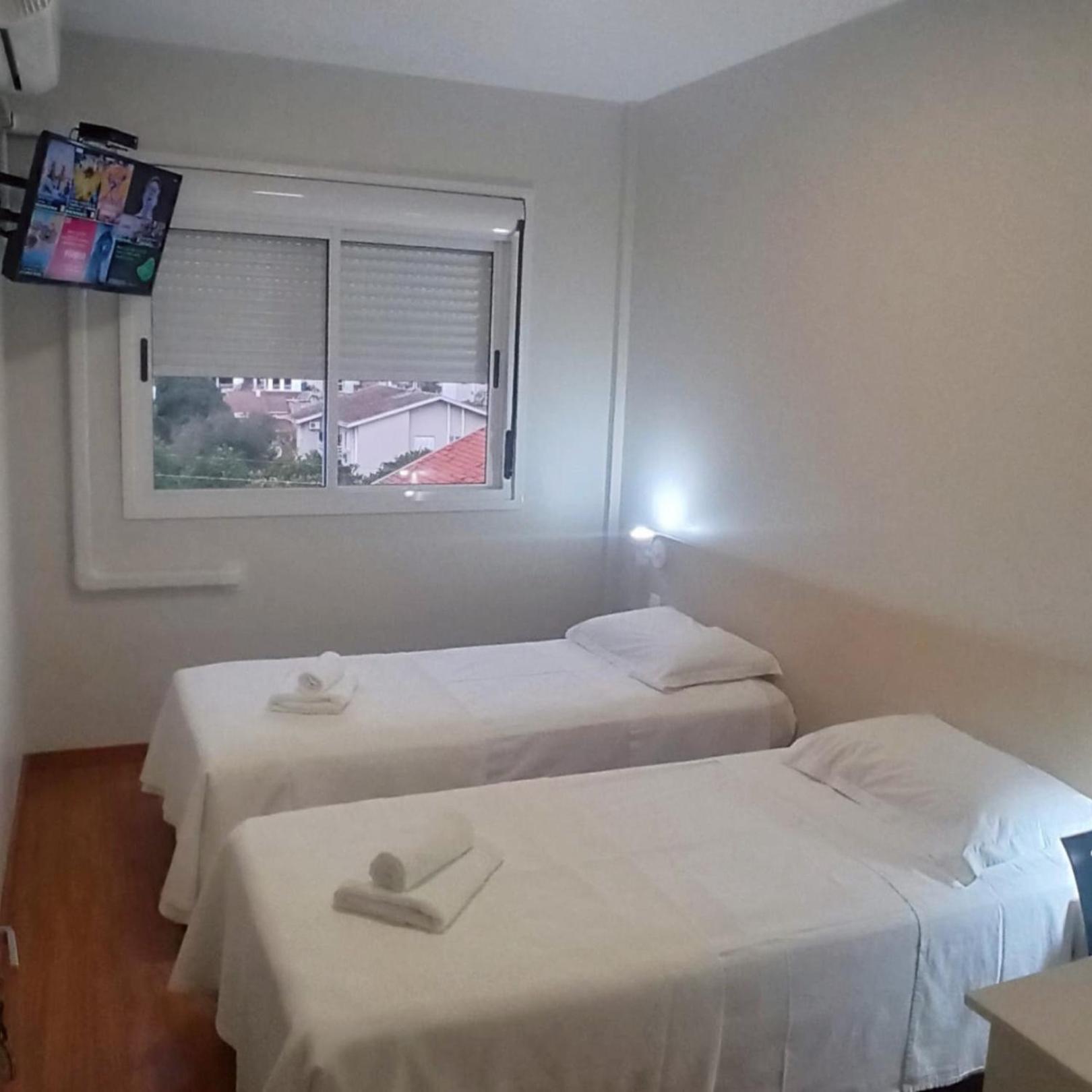Standard Twin Room photo 2