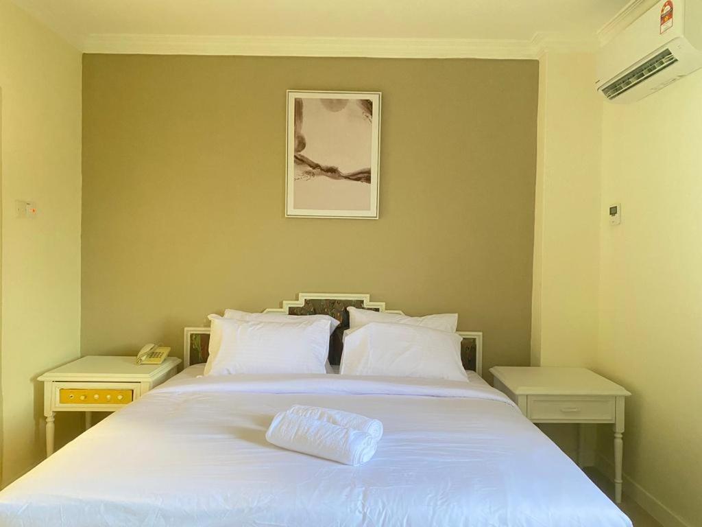 Family Room - Photo 6