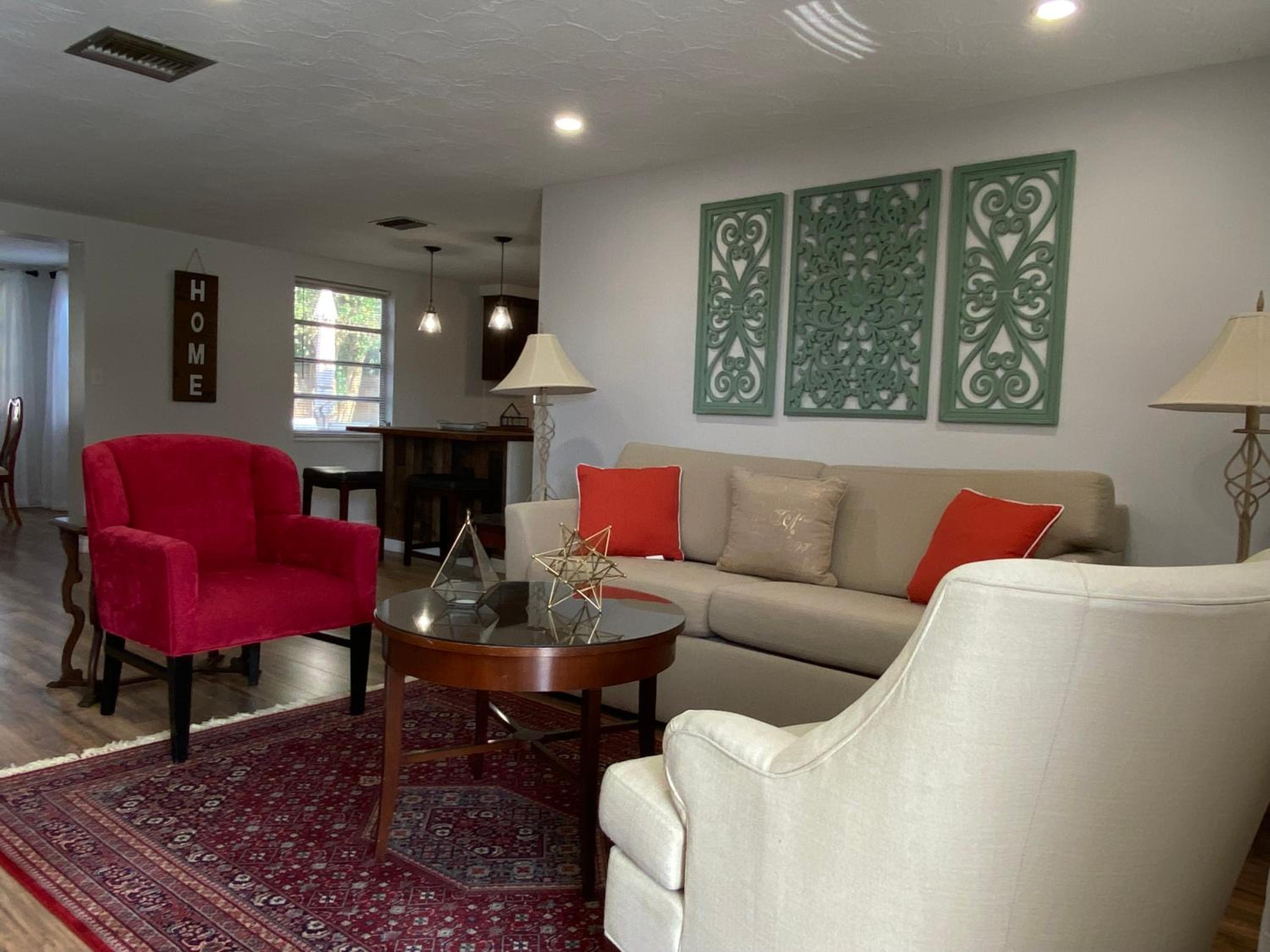 Three-Bedroom House photo 1