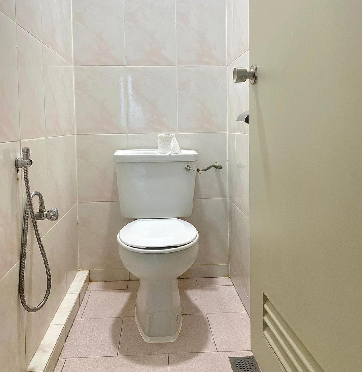 Executive Suite - Photo 12