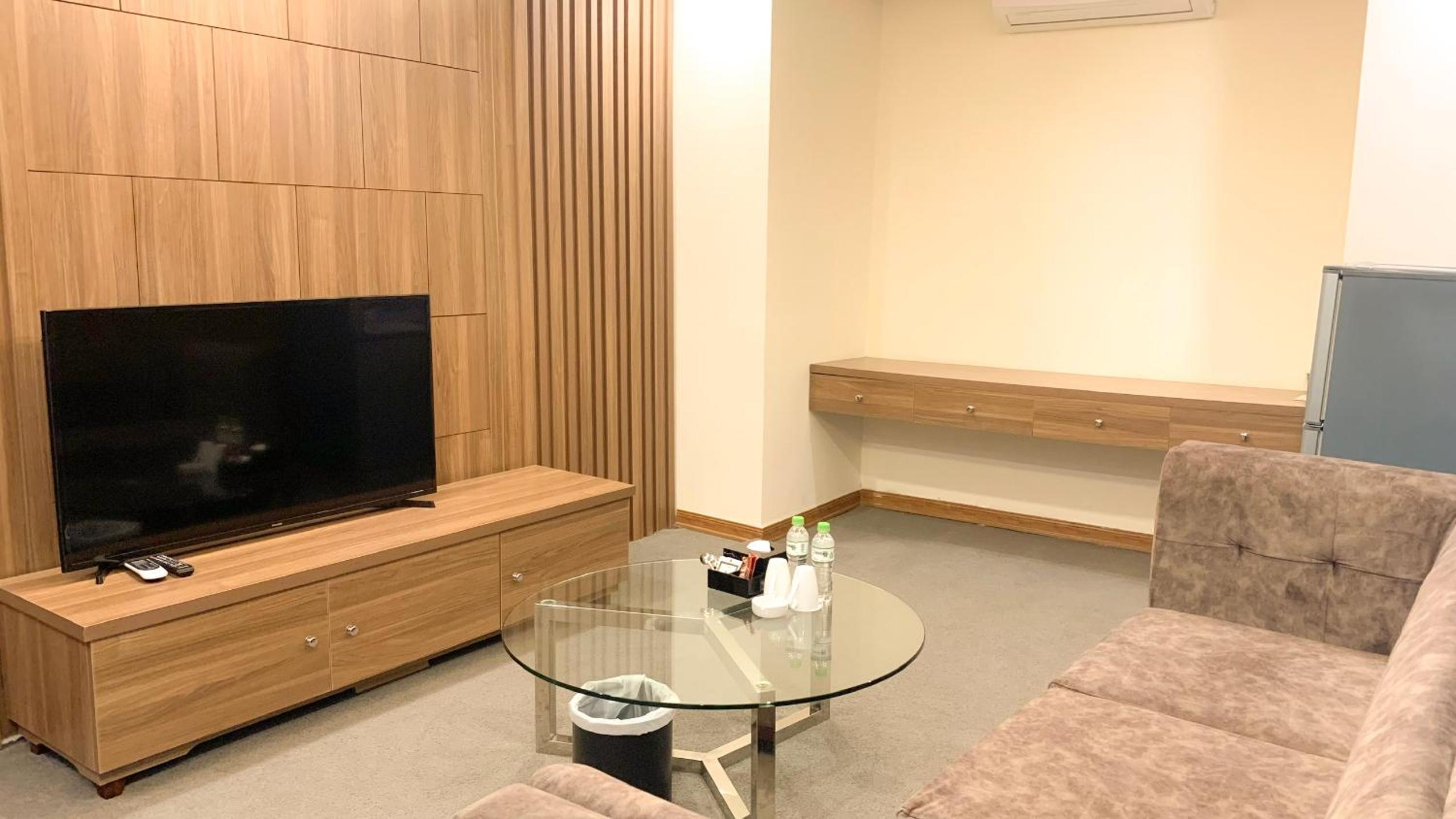 Executive Suite photo 2